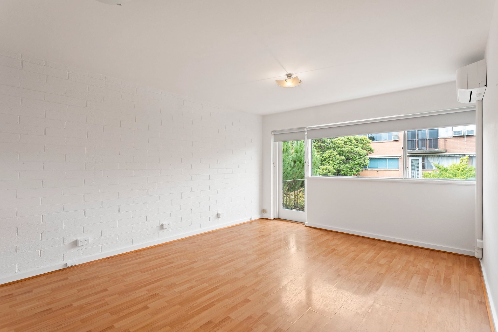 Property Gallery Thumbnail 2