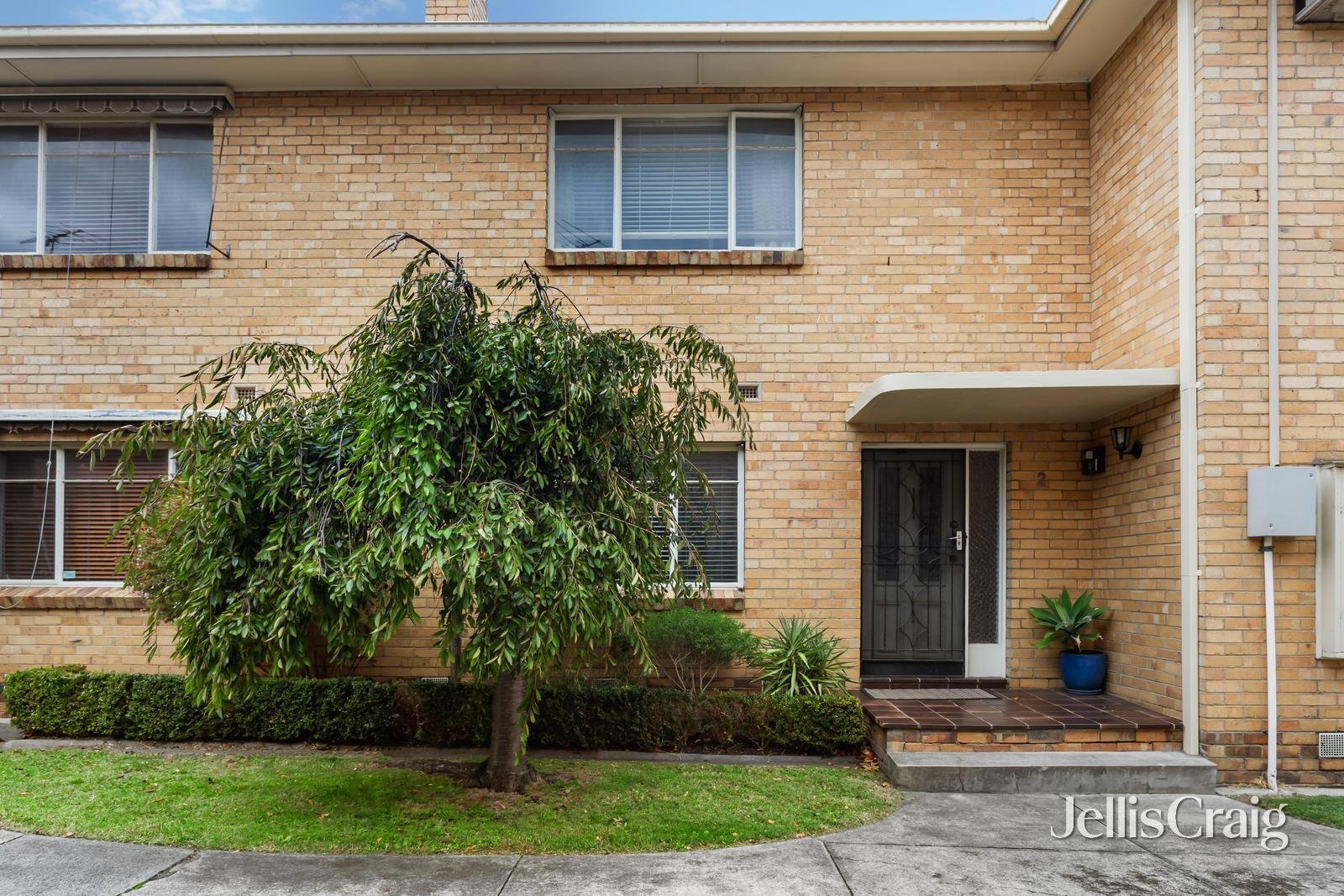 2/76 Ardyne Street, Murrumbeena image 2