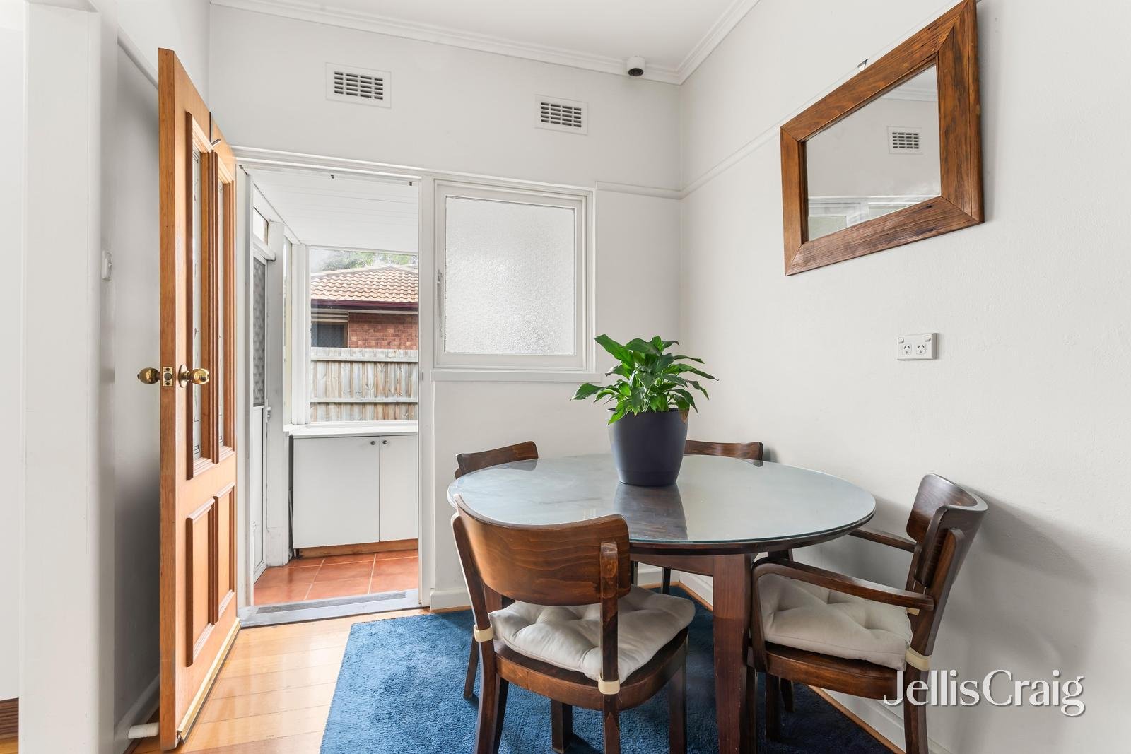 2/76 Ardyne Street, Murrumbeena image 5