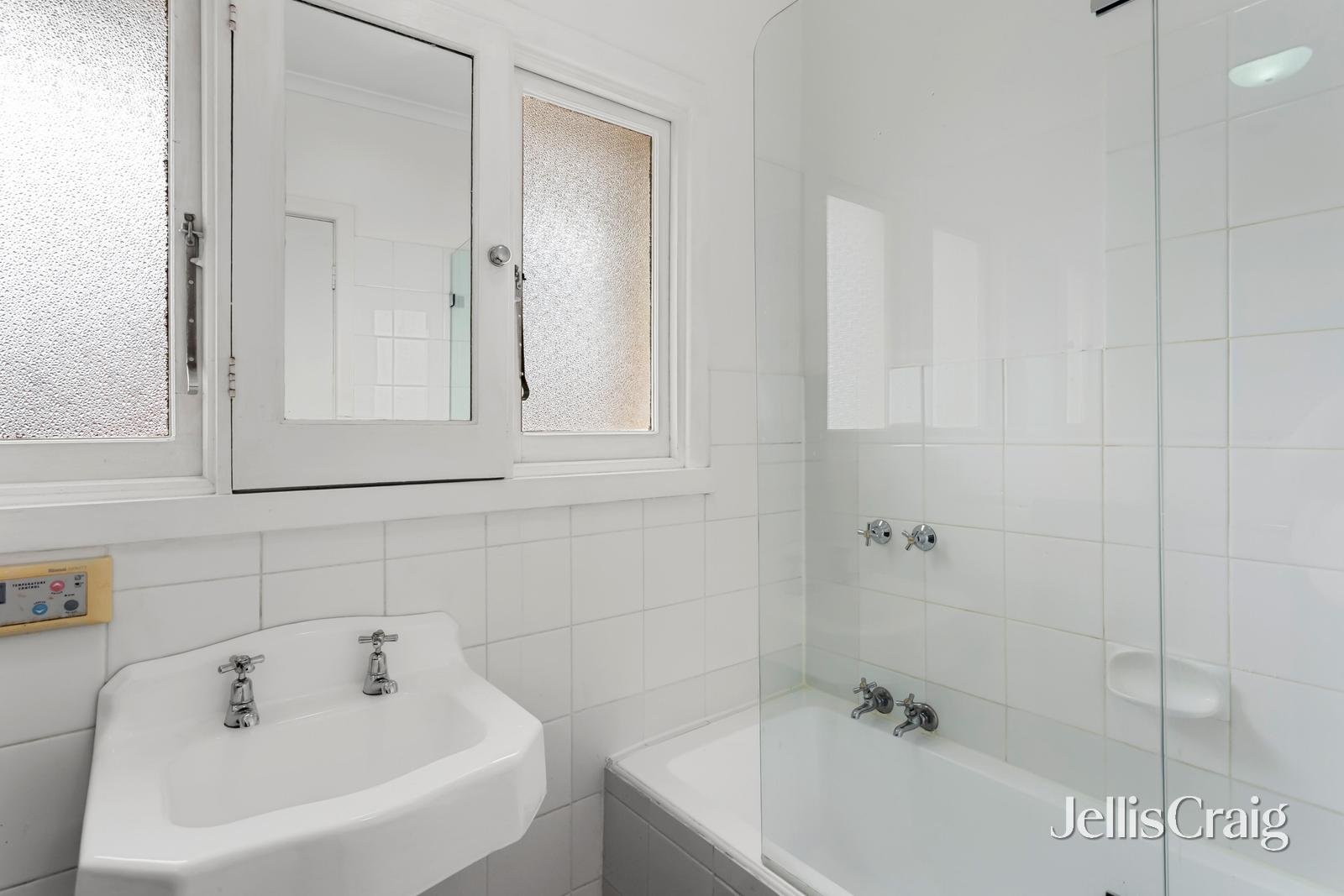 2/76 Ardyne Street, Murrumbeena image 9