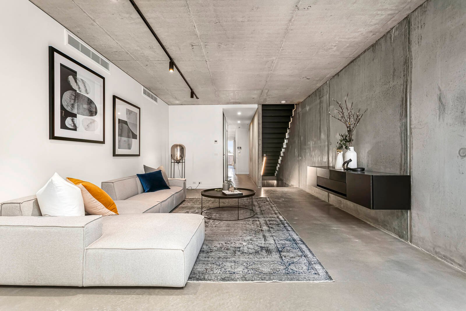 Property Gallery Thumbnail 4