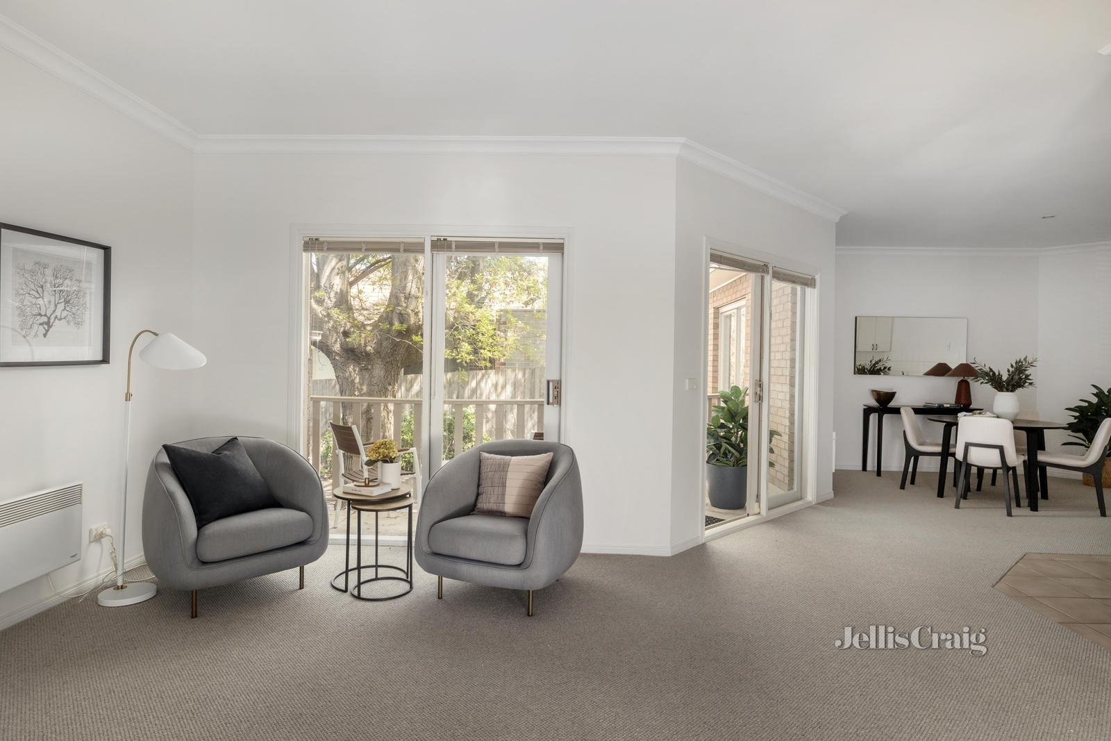 2/762 Warrigal Road, Malvern East image 2