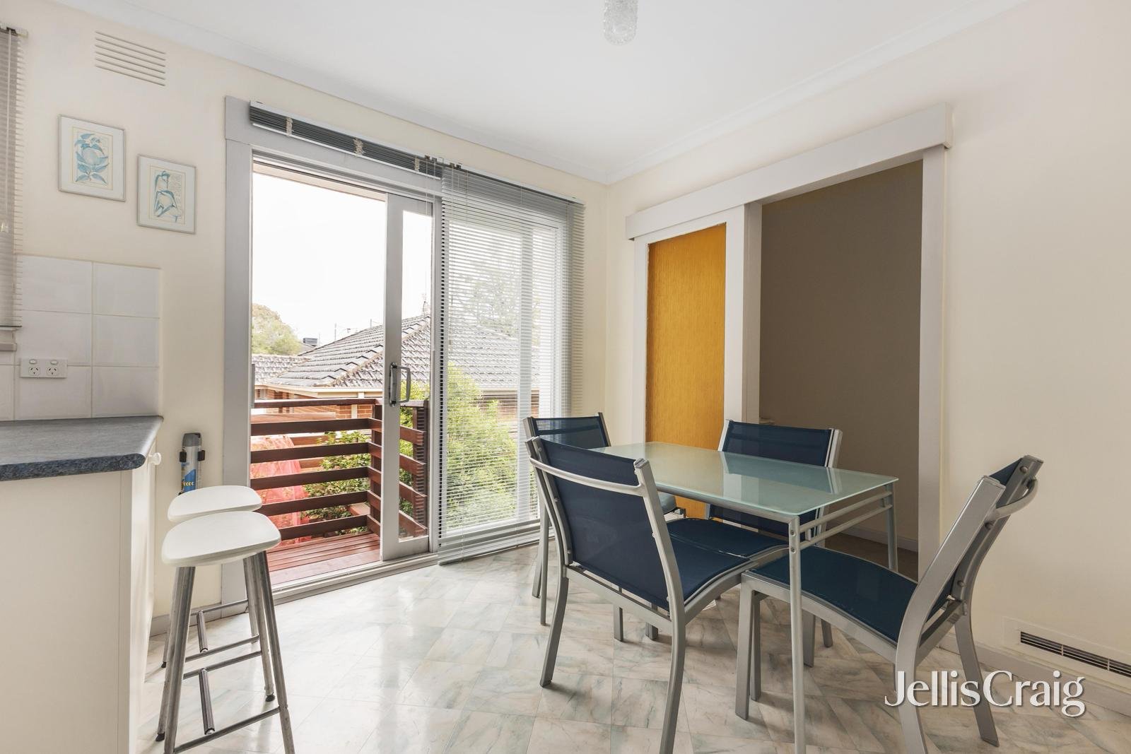 2/762 Whitehorse Road, Mont Albert image 3