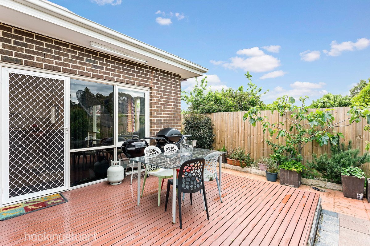 2/77 Aylmer Street, Balwyn North image 9
