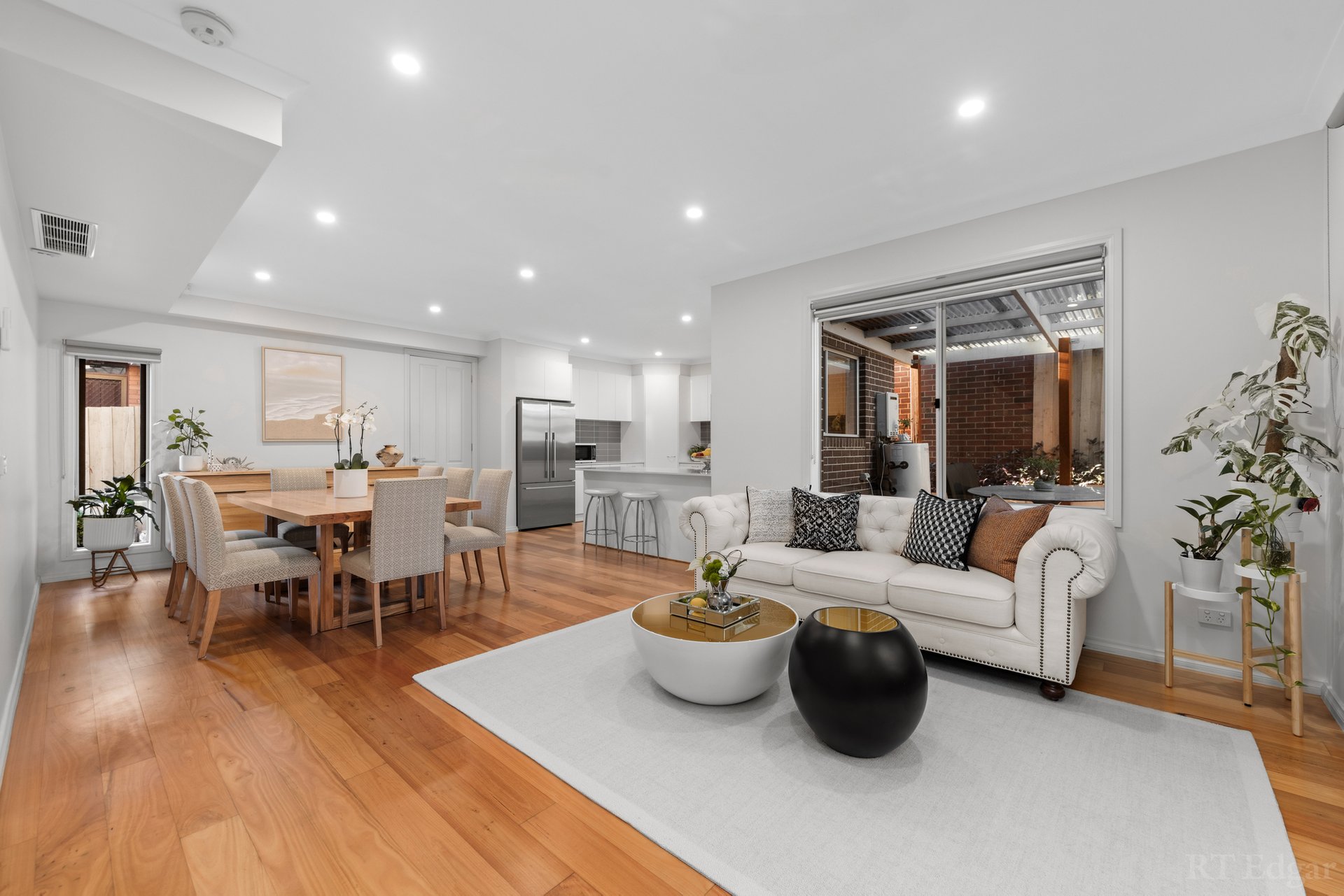 Property Gallery Thumbnail 3