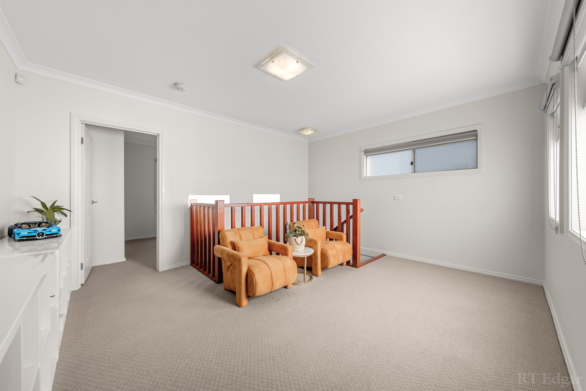 Property Gallery Thumbnail 8