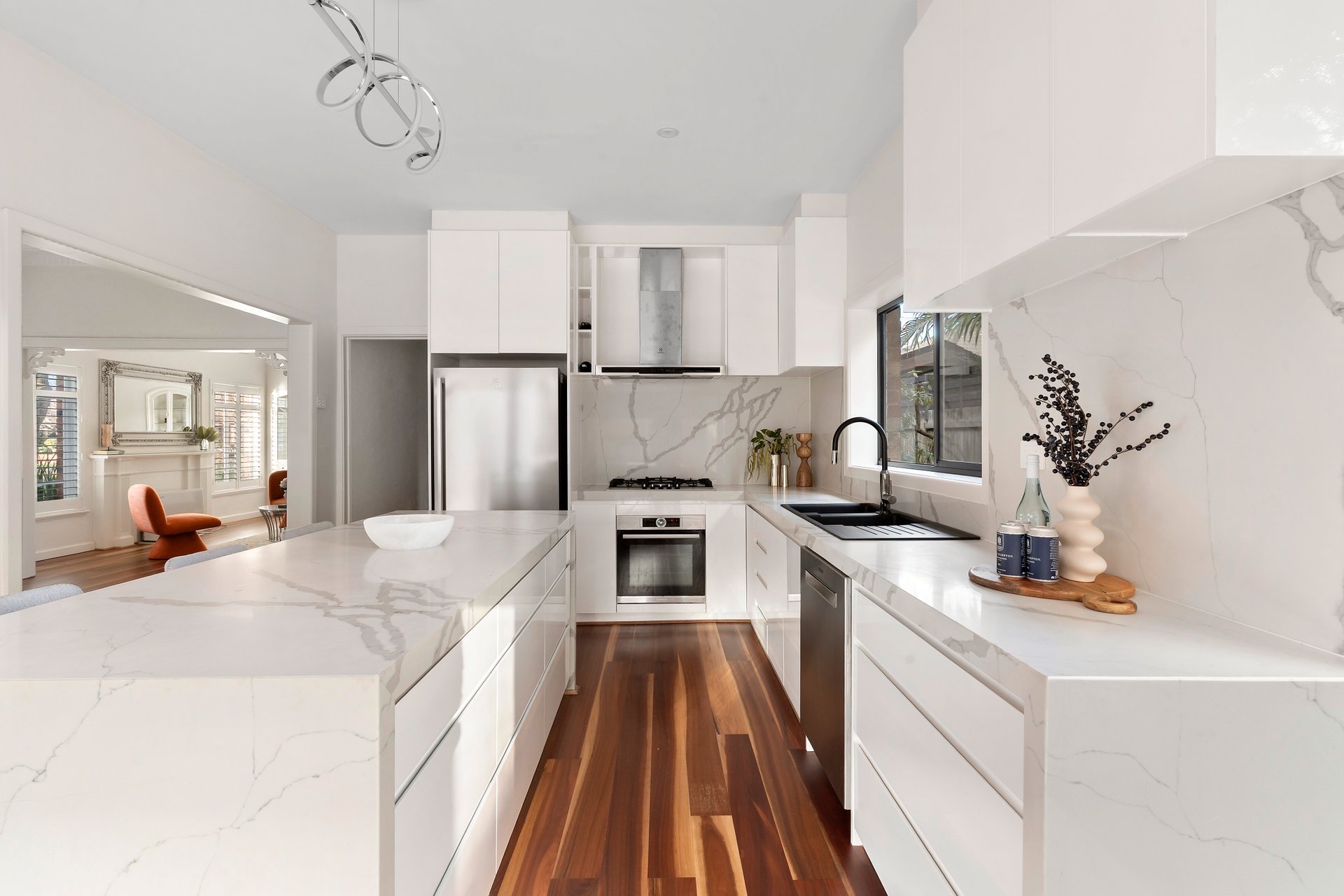 277 Napier Street, Strathmore image 3