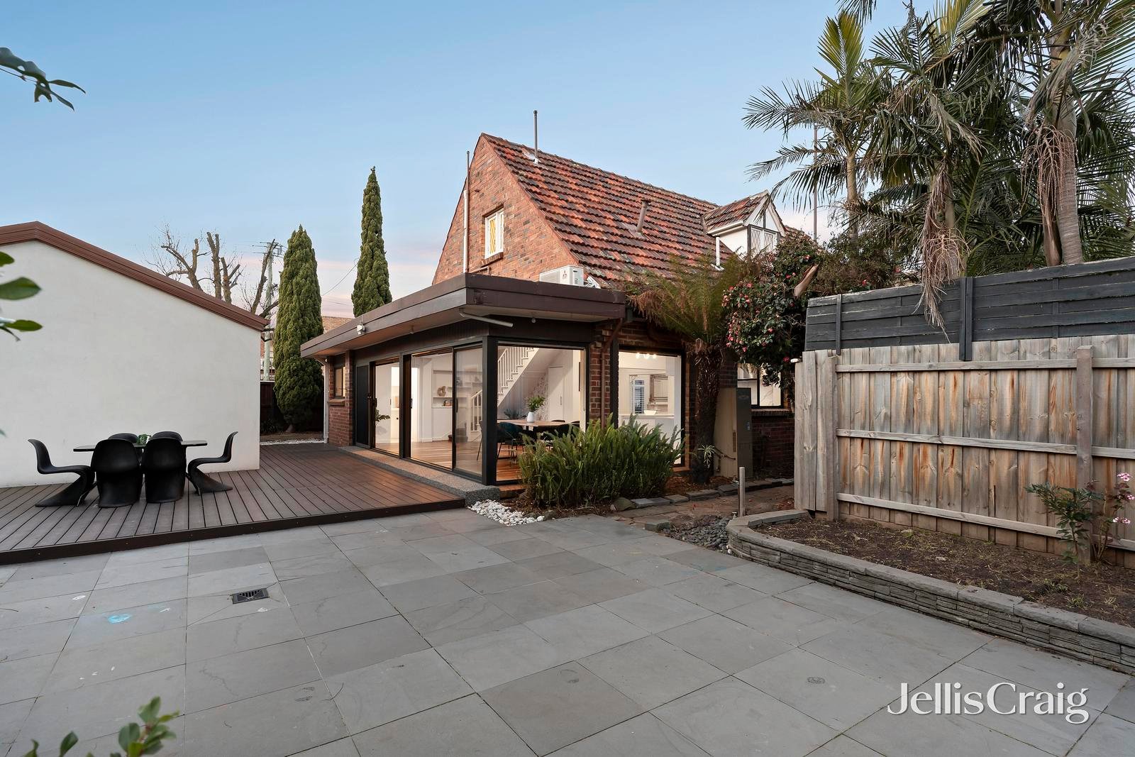277 Napier Street, Strathmore image 10