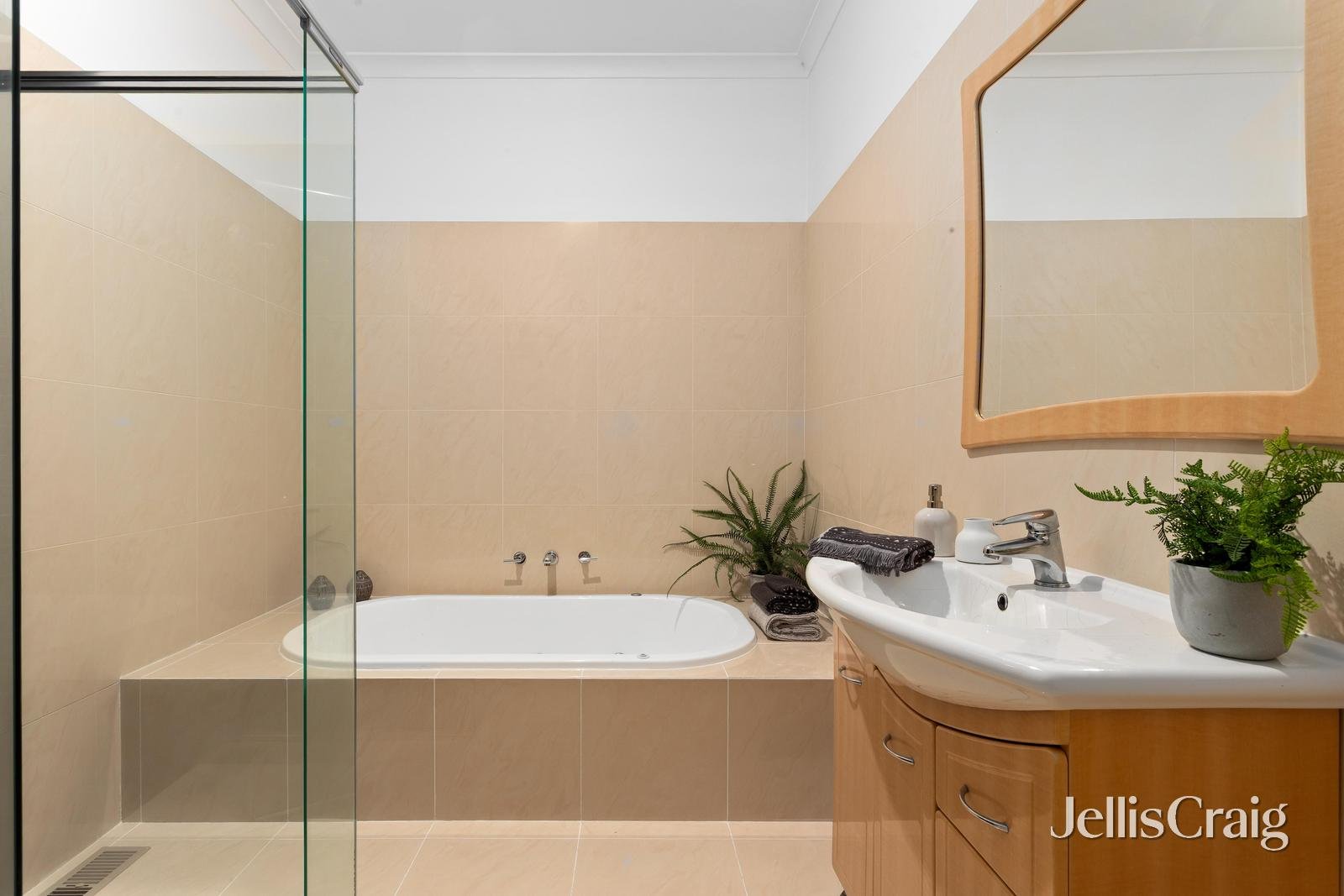 2/777 Canterbury Road, Surrey&nbsp;Hills image 6