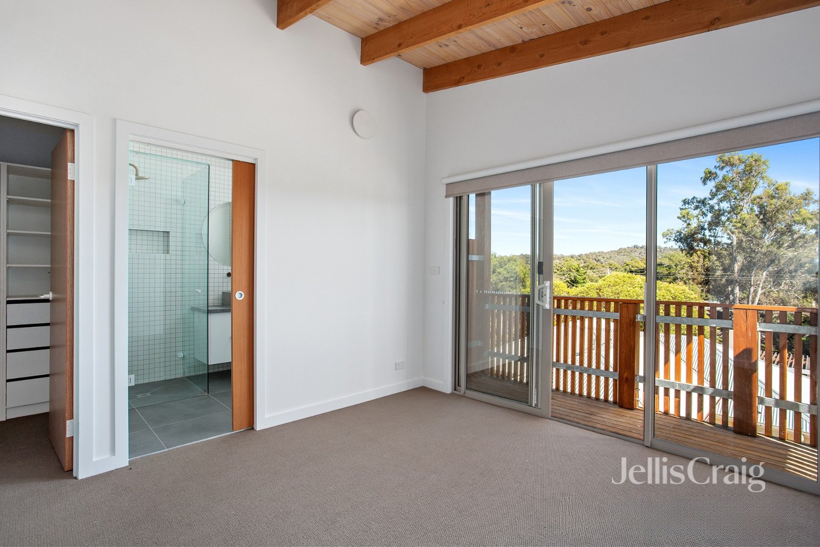 2/778 Heidelberg Kinglake Road, Hurstbridge image 3