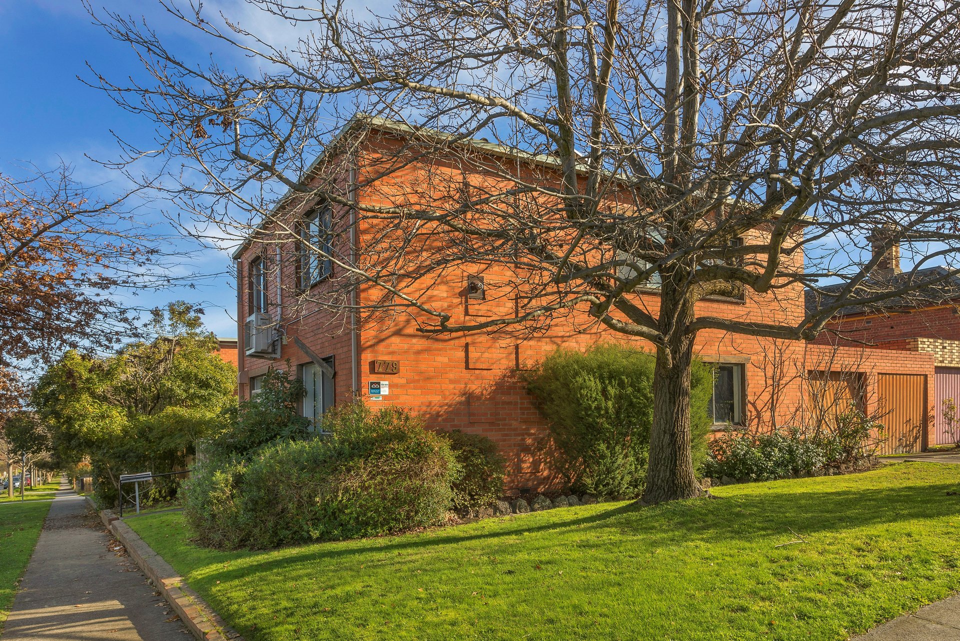 Property Gallery - Main Image