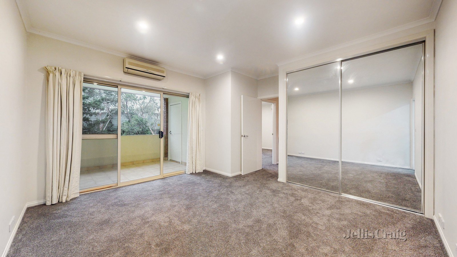 2/77a Carroll Crescent, Glen Iris image 7