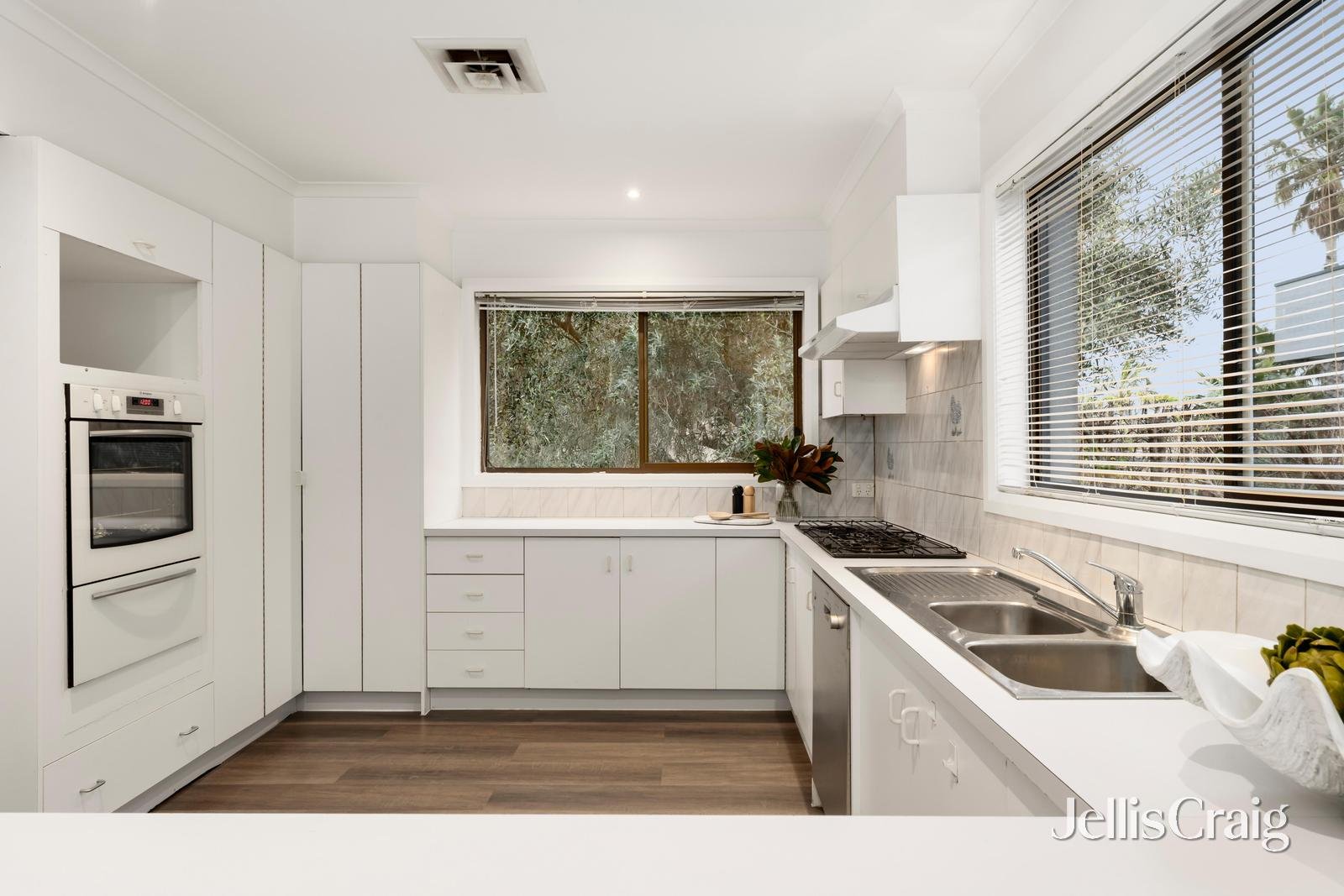 278 Beach Road, Black Rock image 7