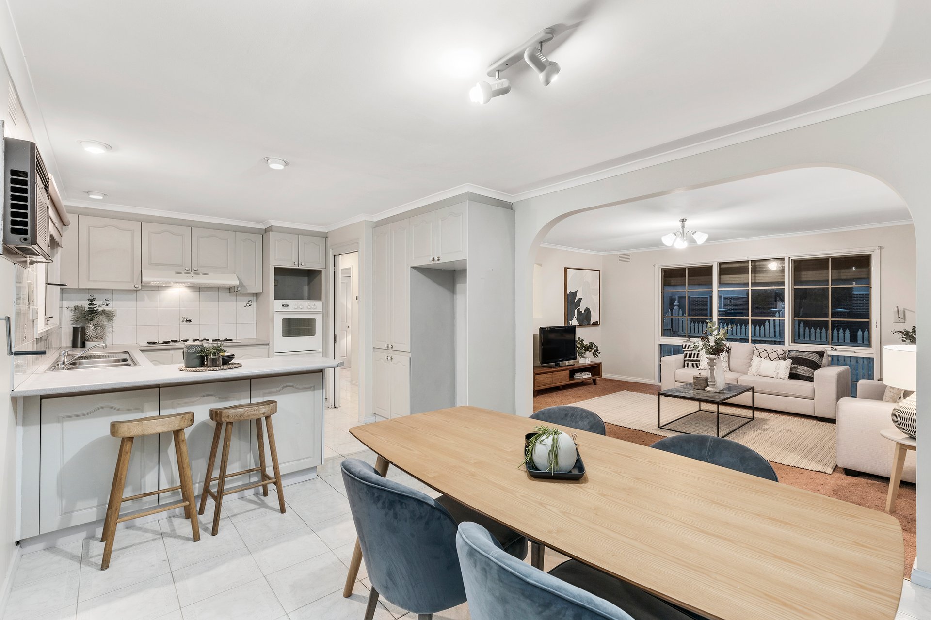 278 Brandon Park Drive, Wheelers Hill image 1