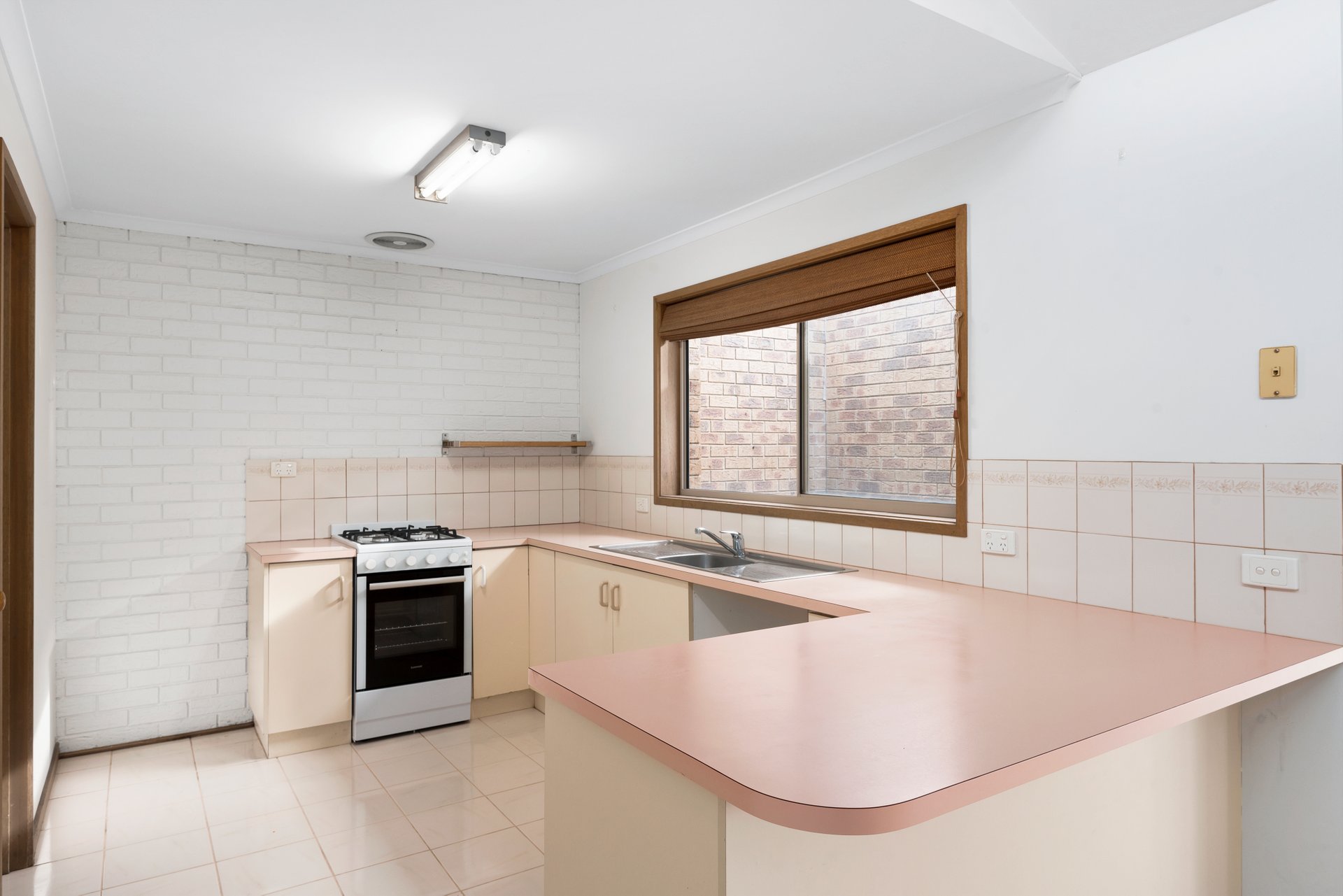 Property Gallery Thumbnail 3