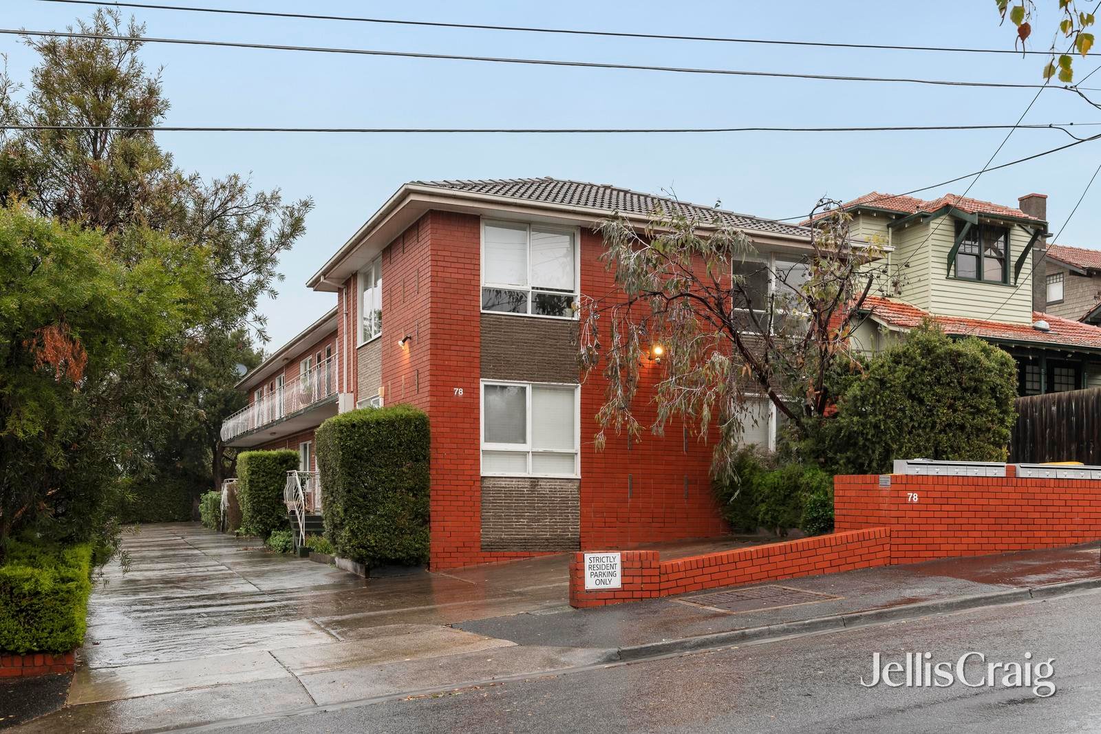 2/78 James Street, Northcote image 1
