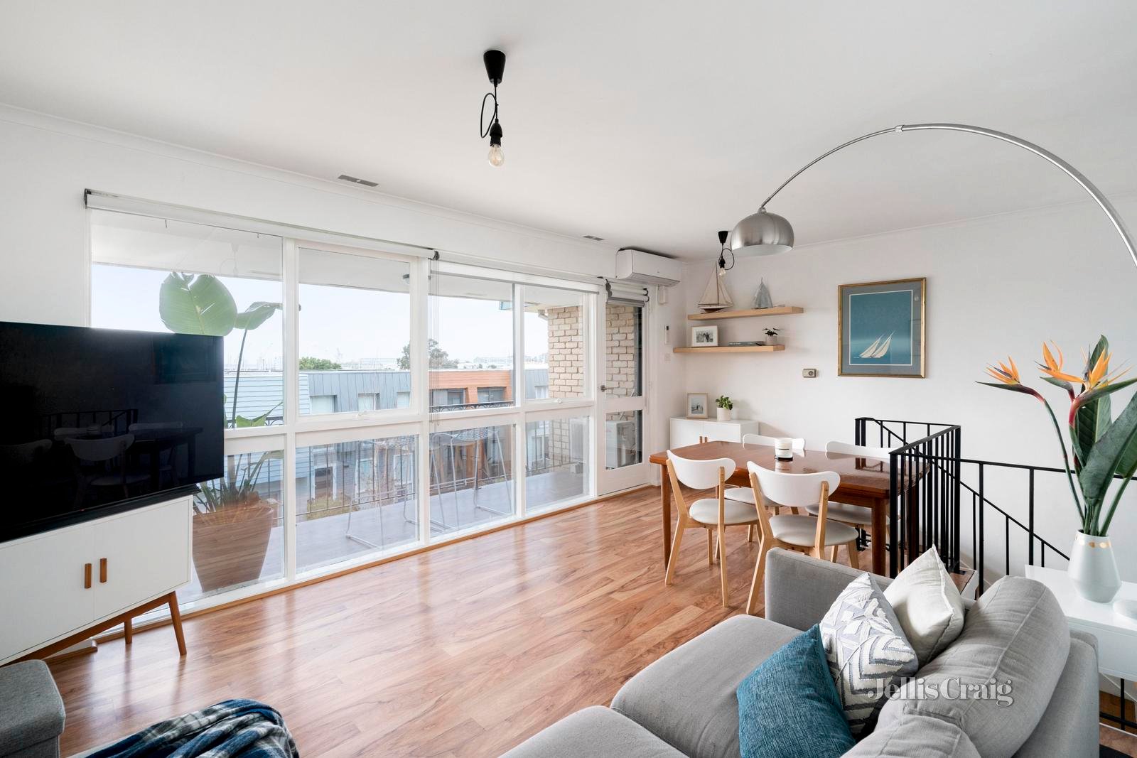 27/8 The Strand, Williamstown image 4