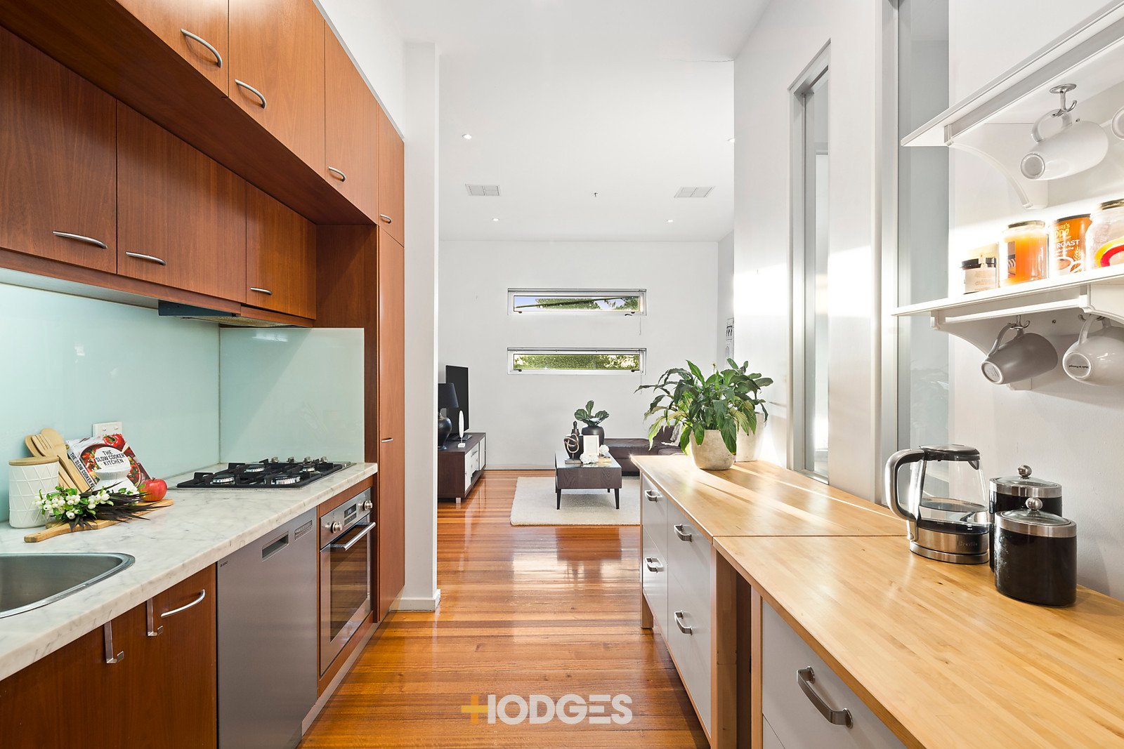 2 / 79-80 Beach Road Sandringham