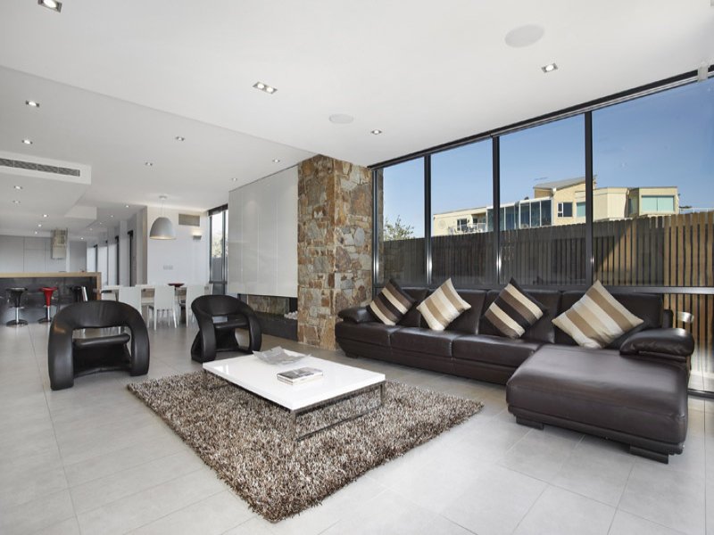 2/79 Marine Parade, Elwood image 8