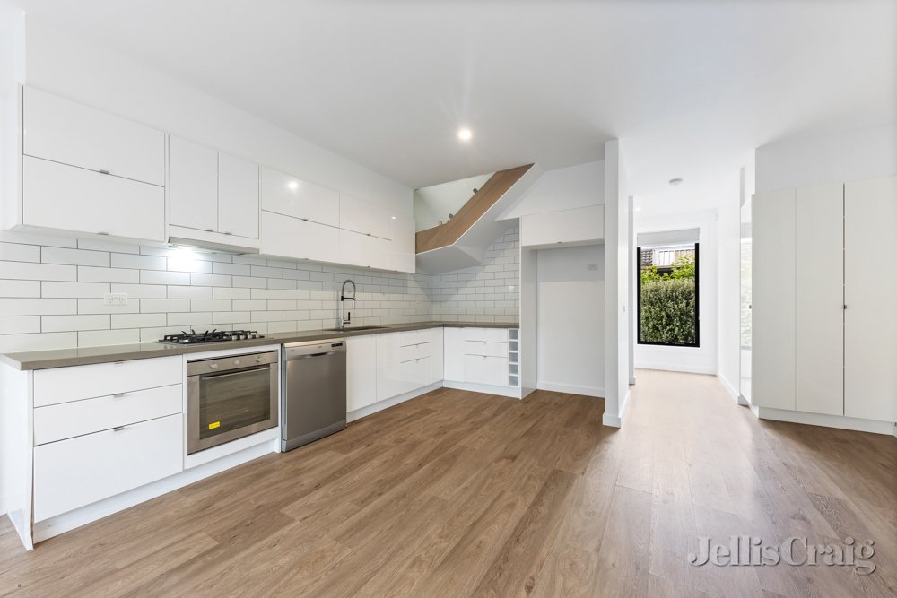 2/79 Mcewan Road, Heidelberg Heights image 2