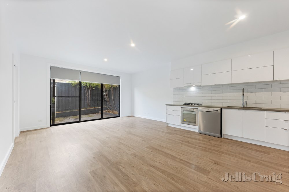 2/79 Mcewan Road, Heidelberg Heights image 3