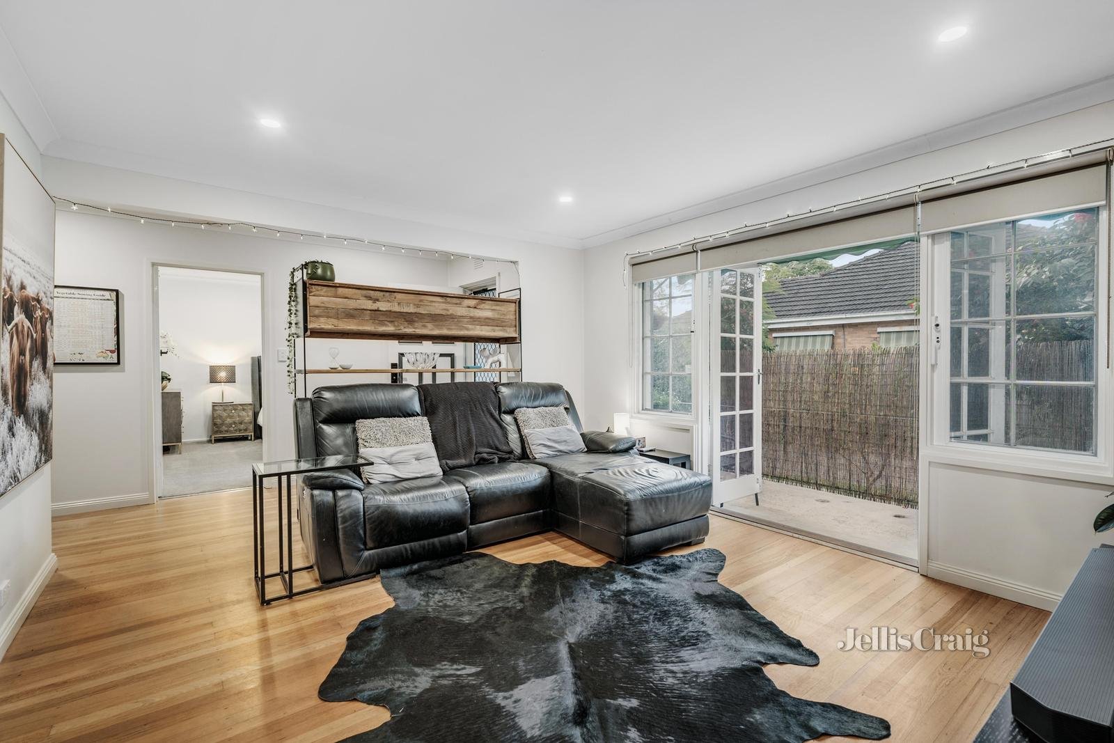 2/79 Surrey Road, Blackburn North image 4