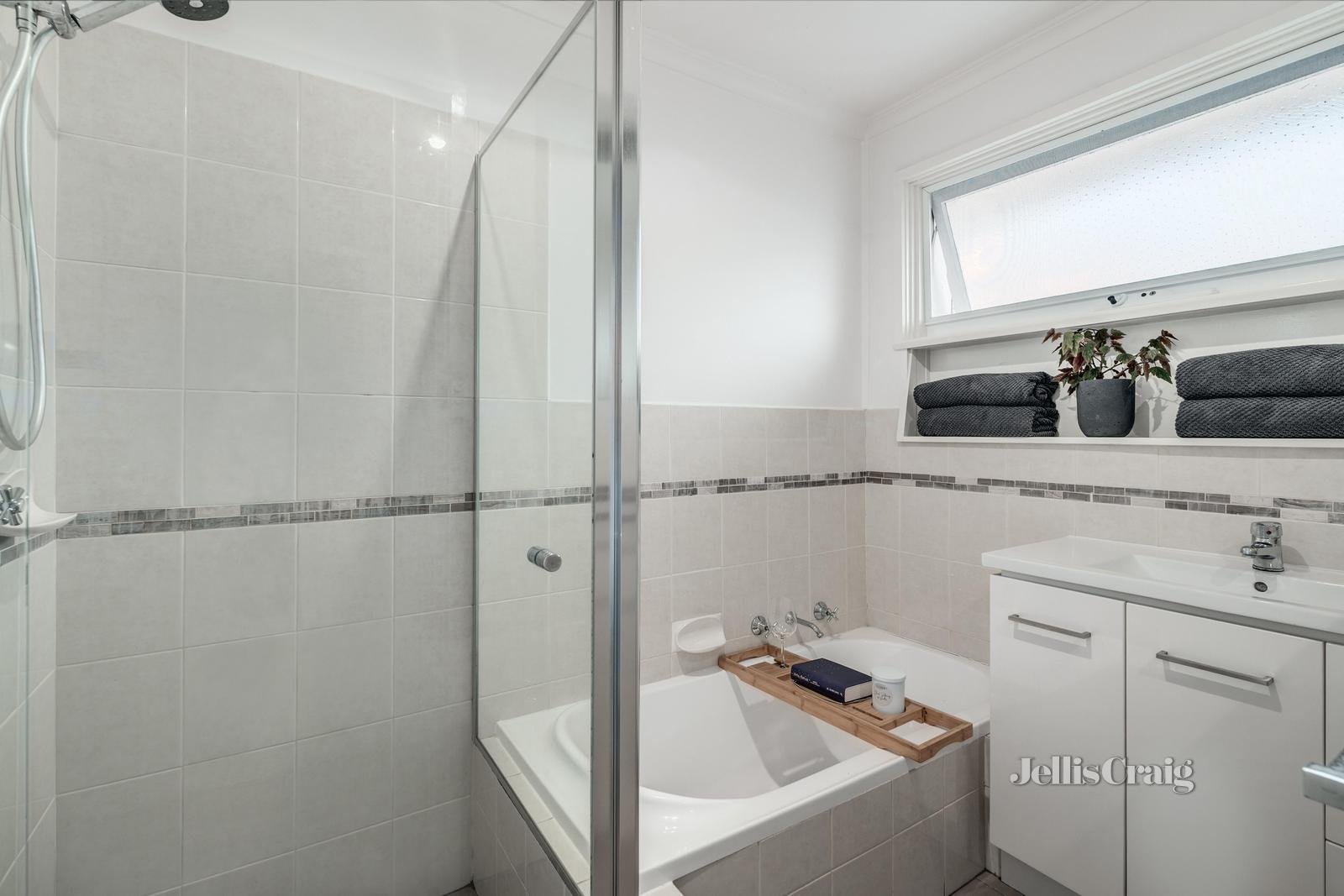 2/79 Surrey Road, Blackburn North image 9