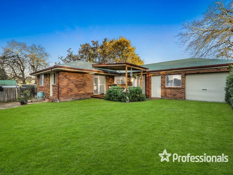 2/79 Taylor Road, Mooroolbark image 2