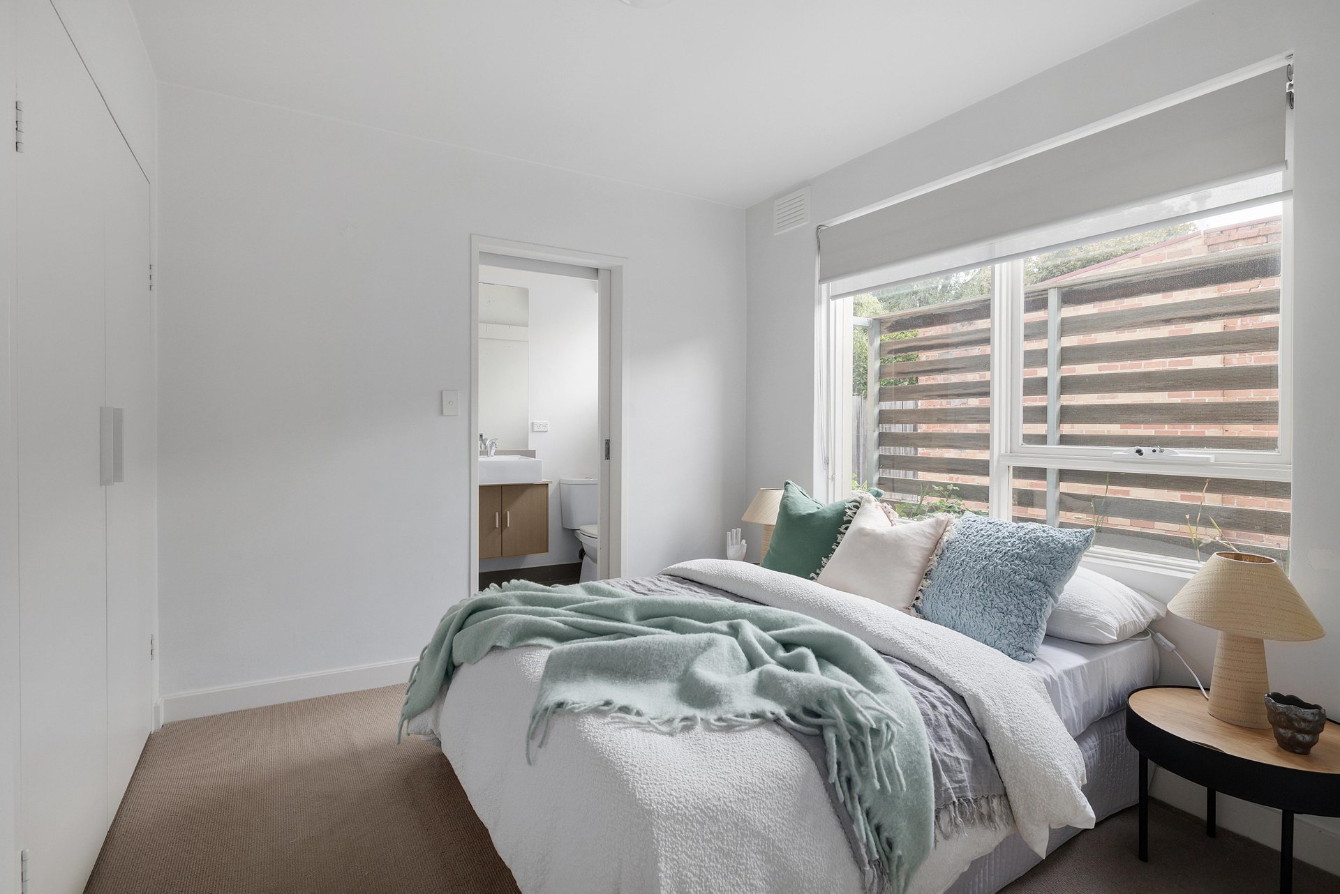 2/79 Yarra Street, Abbotsford image 4