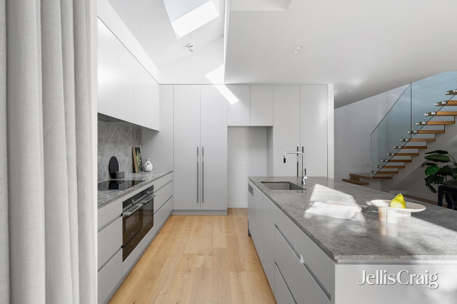 27A Anzac Crescent, Williamstown image 5