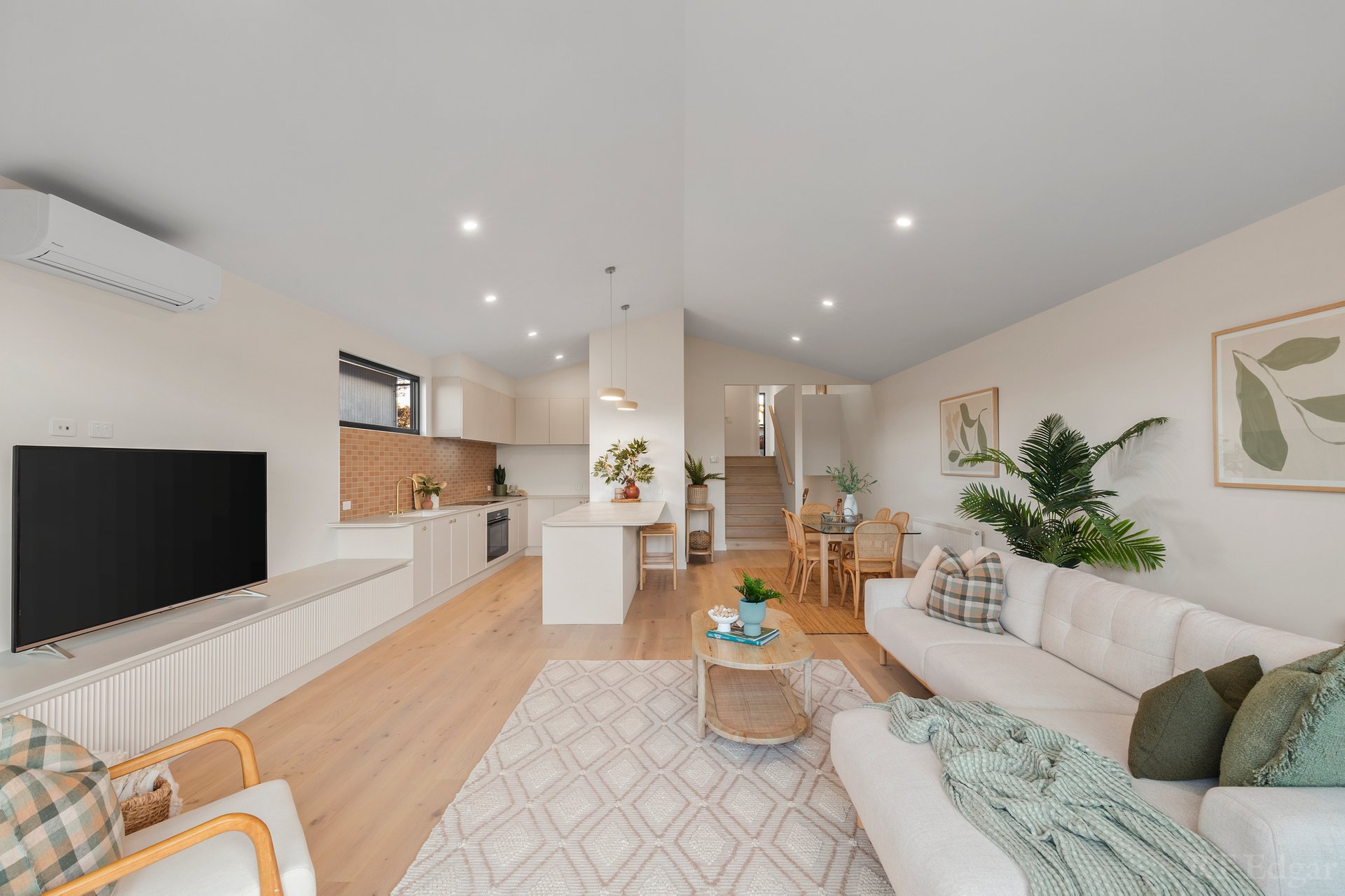Property Gallery Thumbnail 4