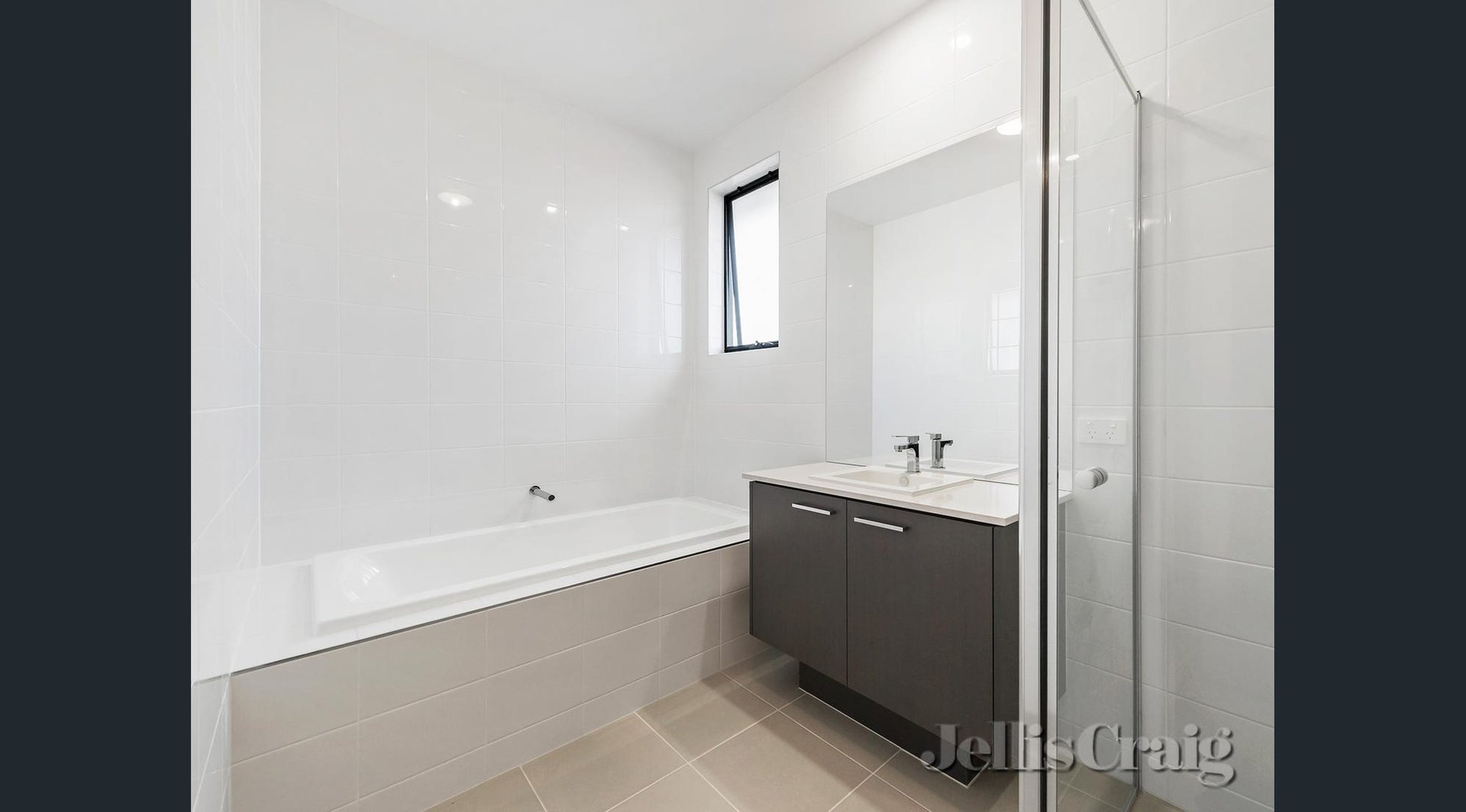 27A Clements Street, Bentleigh East image 6