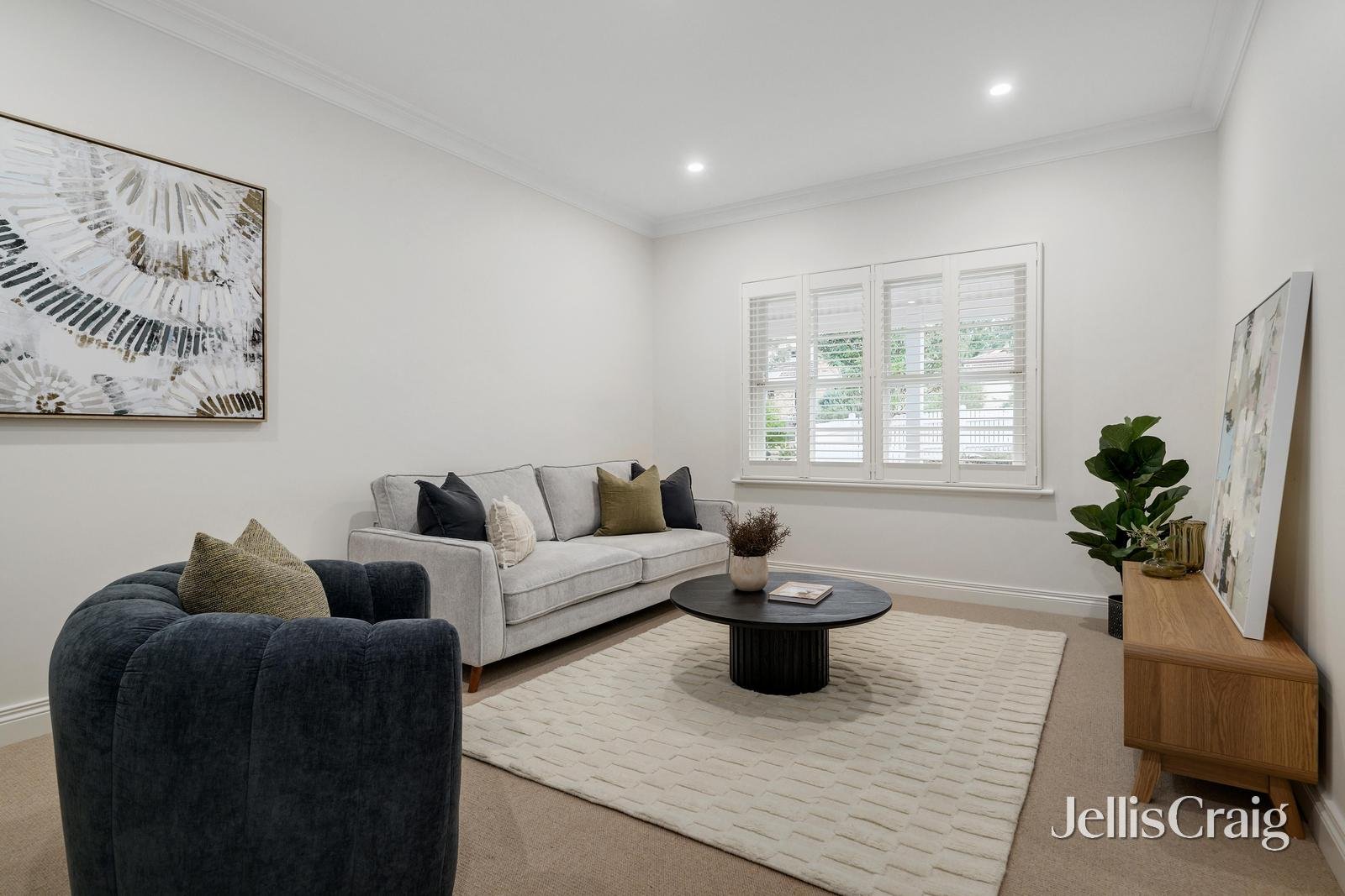 27A Elmhurst Road, Blackburn image 2