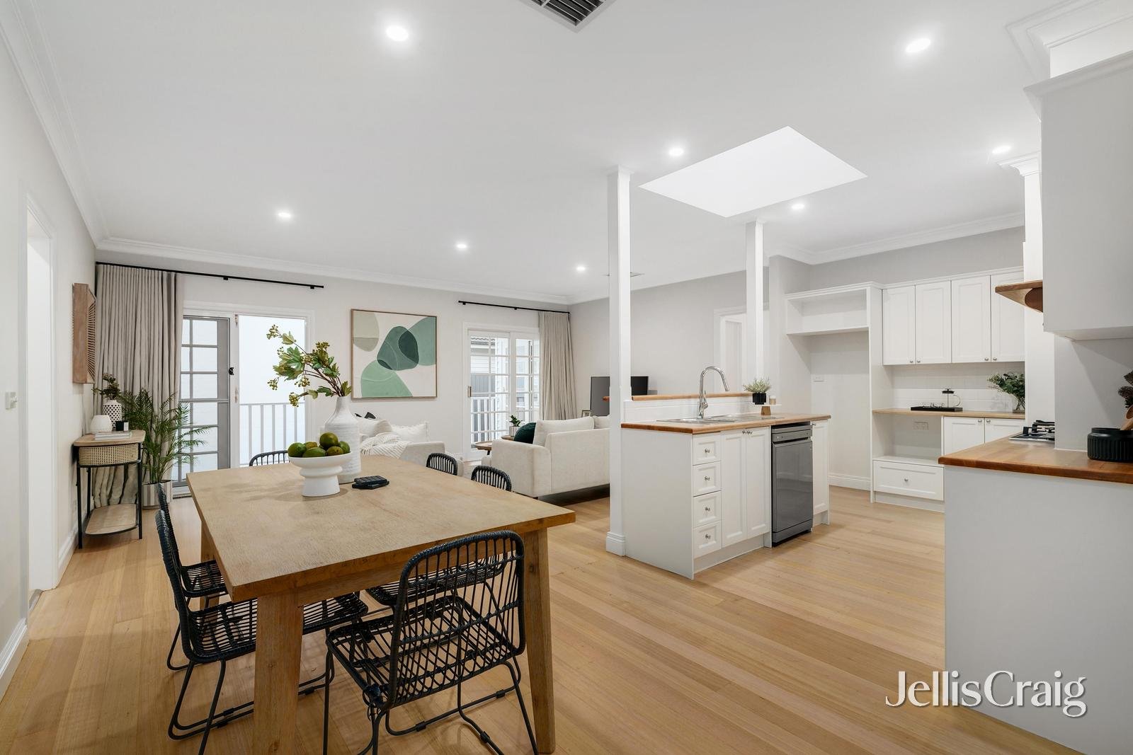 27A Elmhurst Road, Blackburn image 4