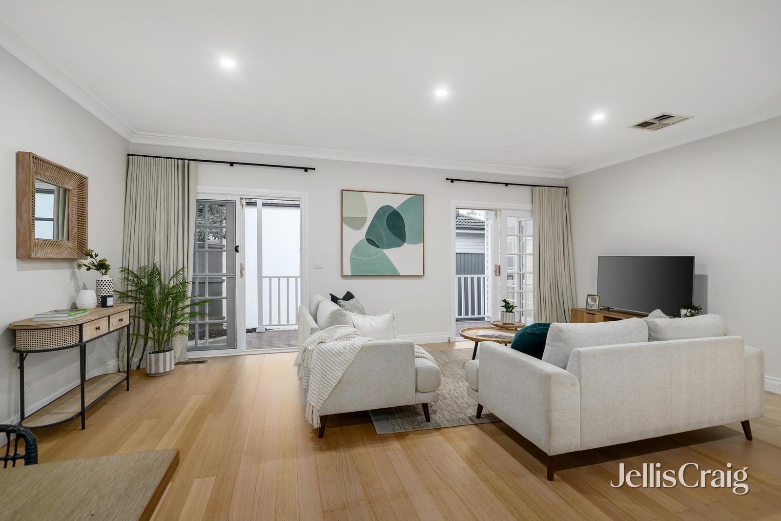 27A Elmhurst Road, Blackburn image 5