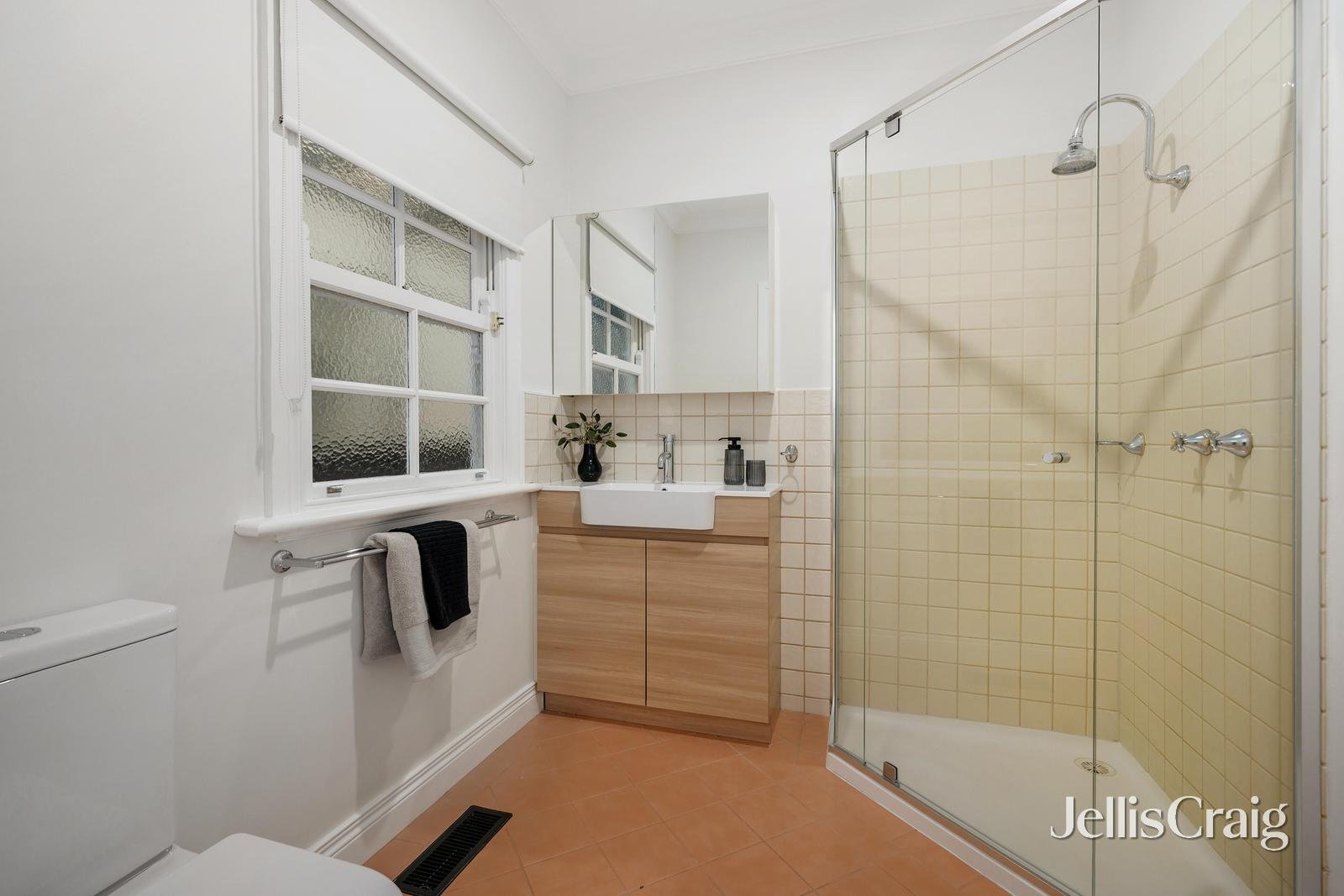 27A Elmhurst Road, Blackburn image 7