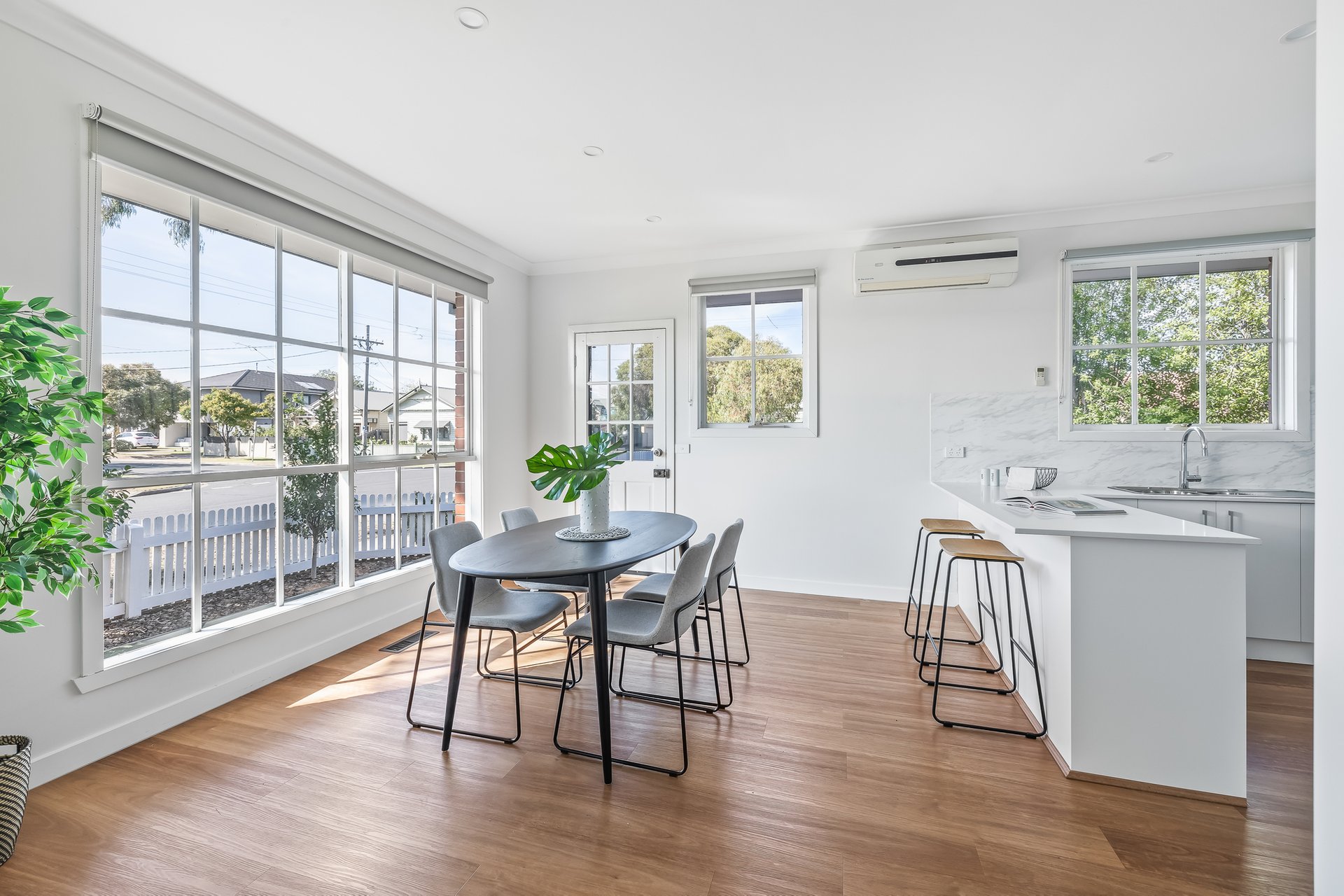 Property Gallery Thumbnail 2