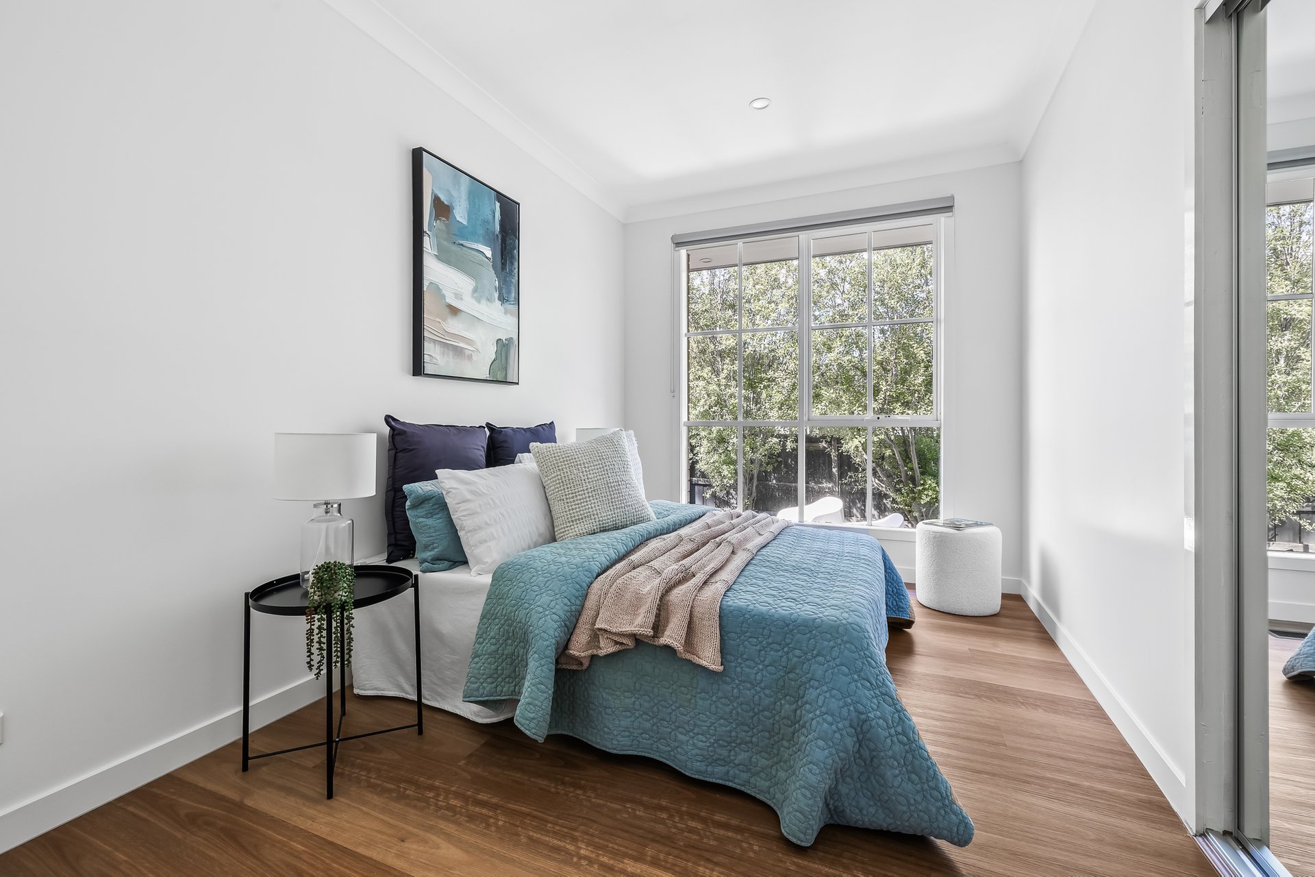 Property Gallery Thumbnail 12