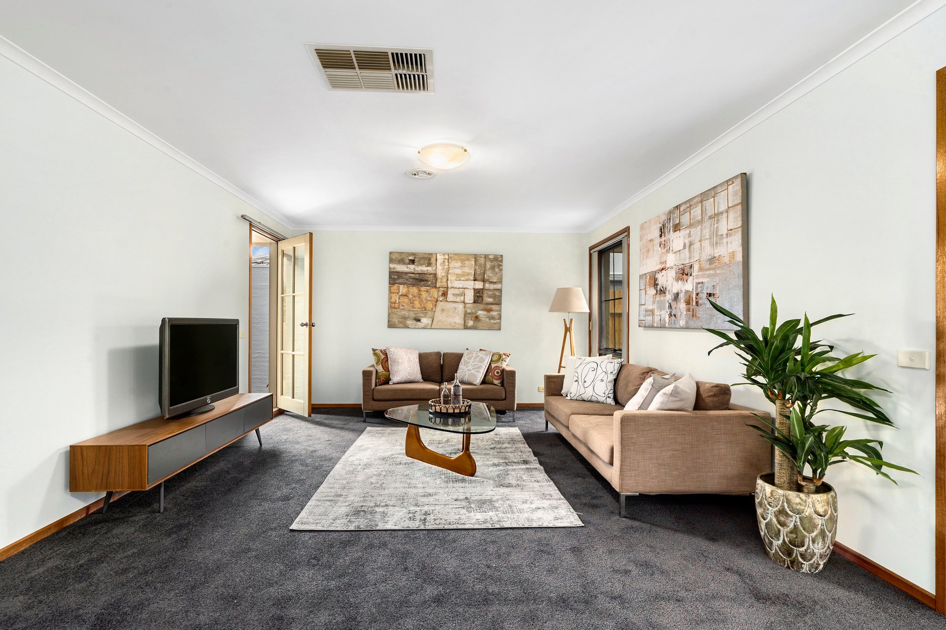 Property Gallery Thumbnail 2