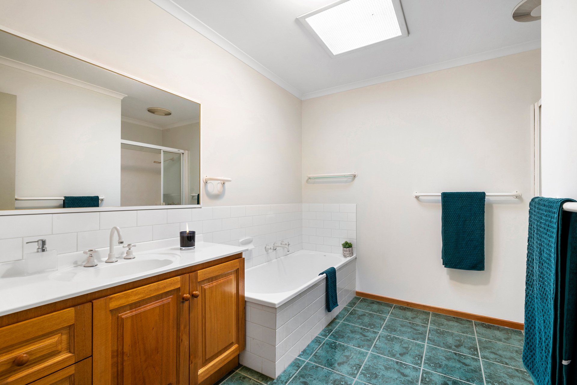Property Gallery Thumbnail 7