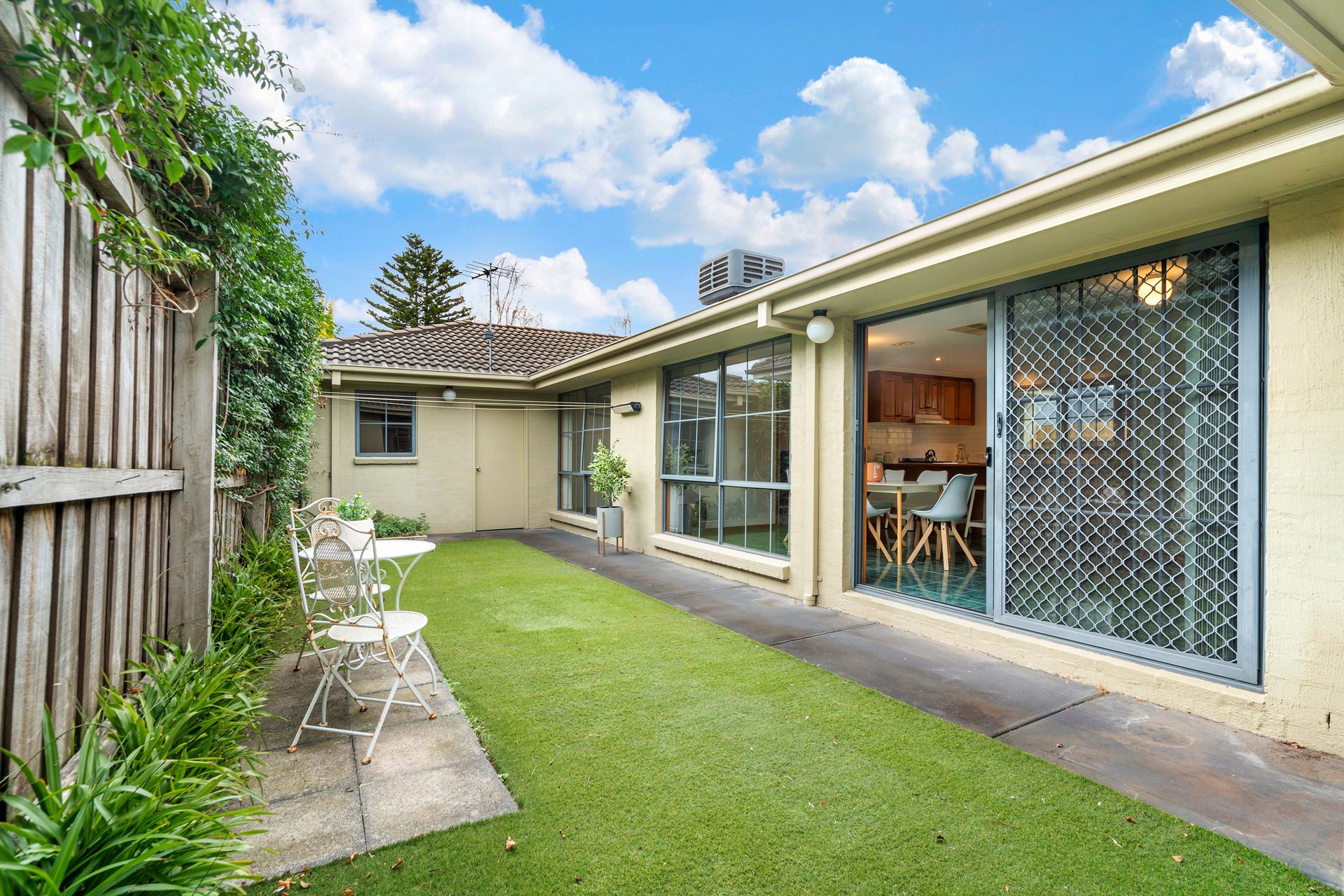 Property Gallery Thumbnail 9
