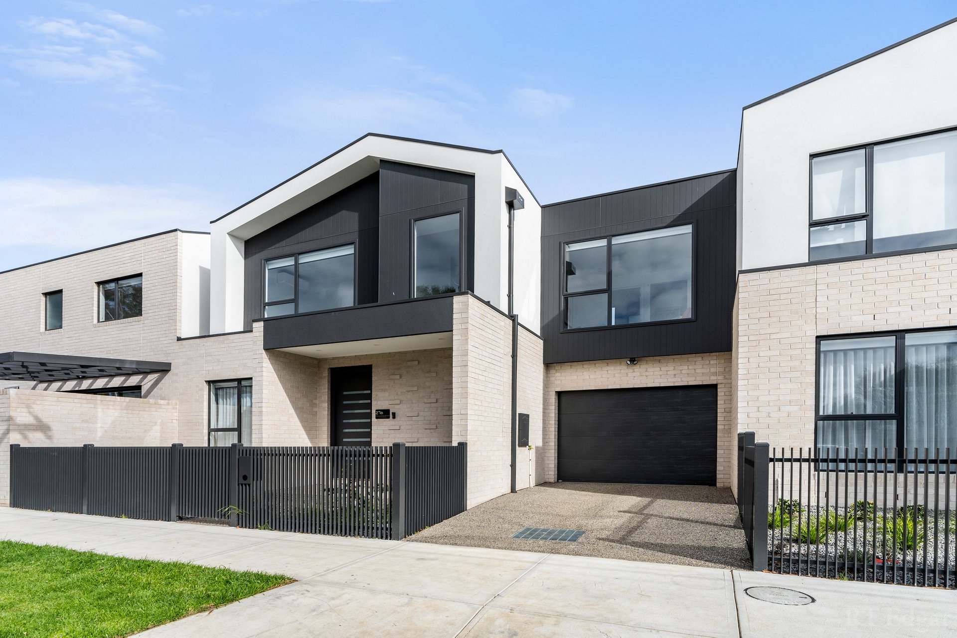 Property Gallery - Main Image