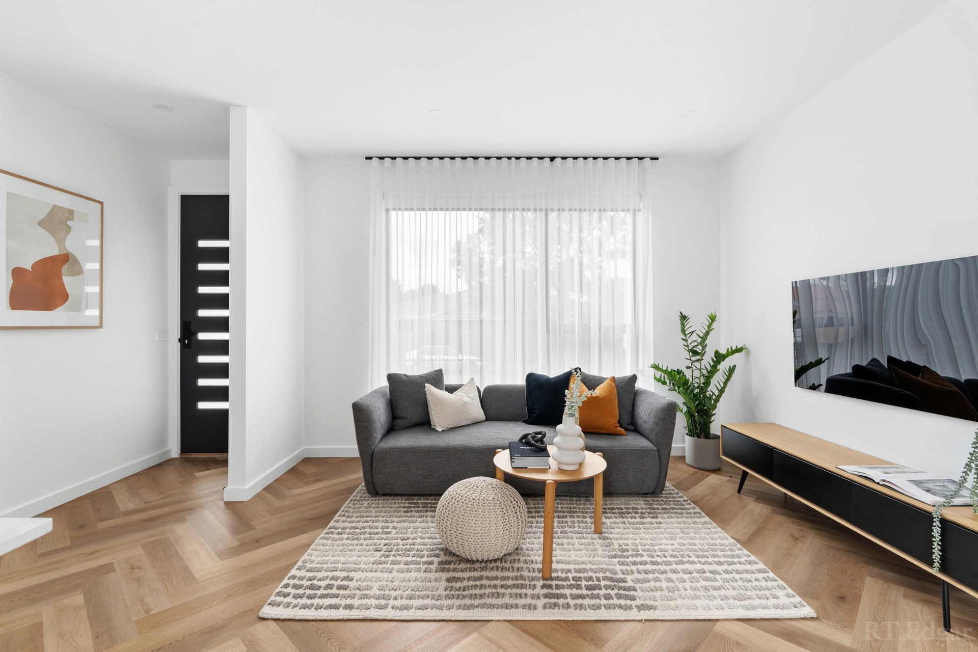 Property Gallery Thumbnail 5