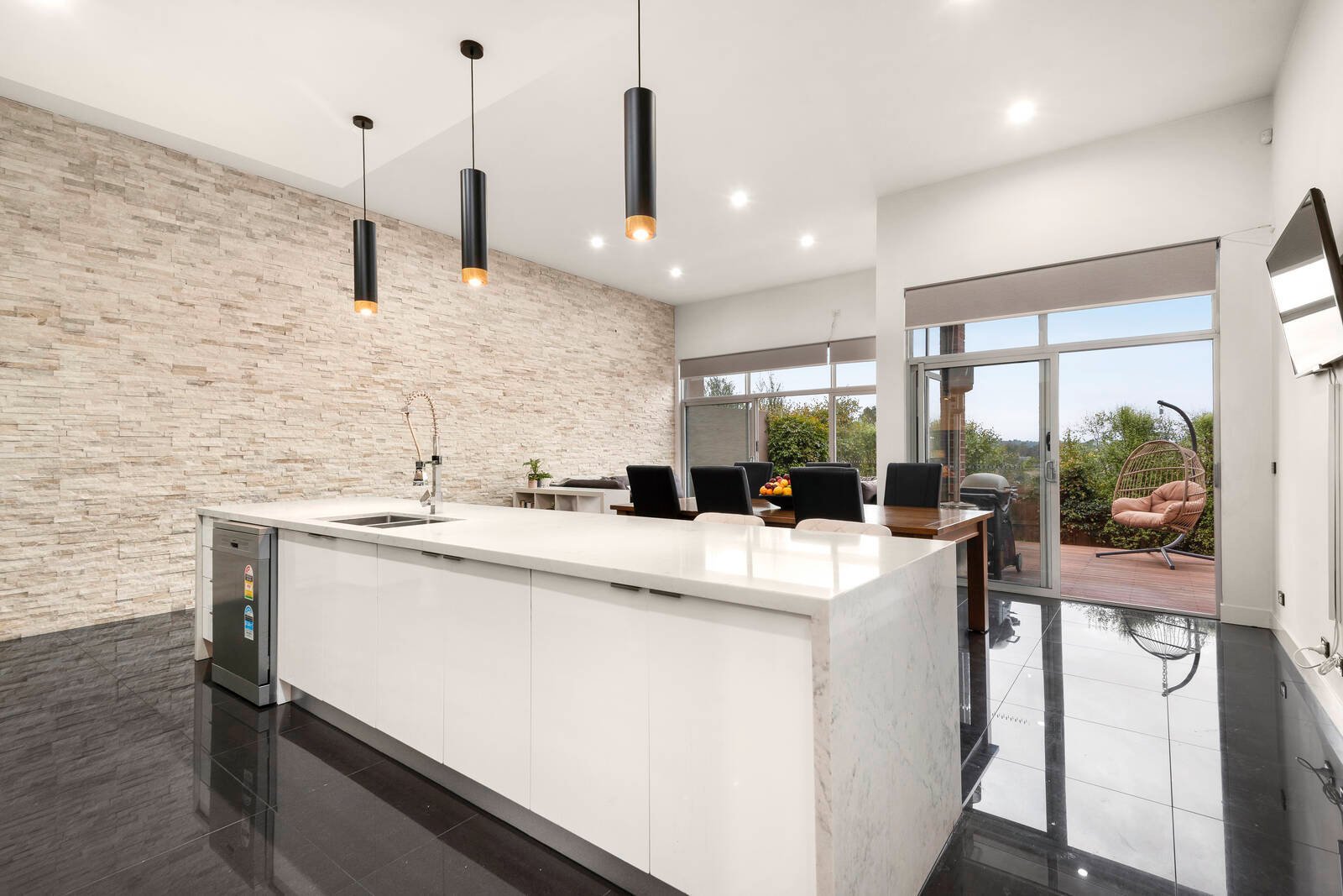 Property Gallery Thumbnail 5