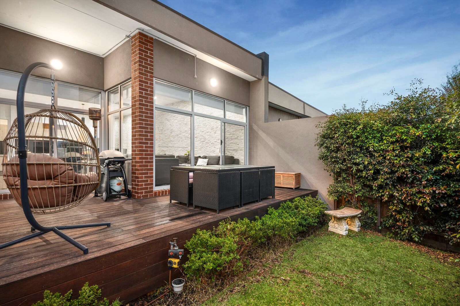 Property Gallery Thumbnail 9
