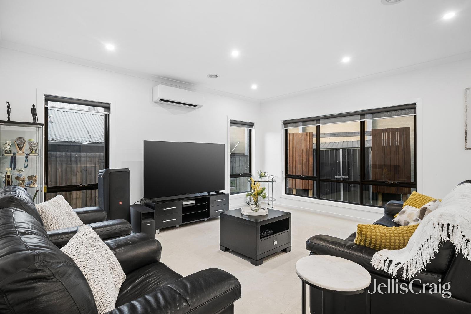 27A Solomon Street, Mount&nbsp;Waverley image 2