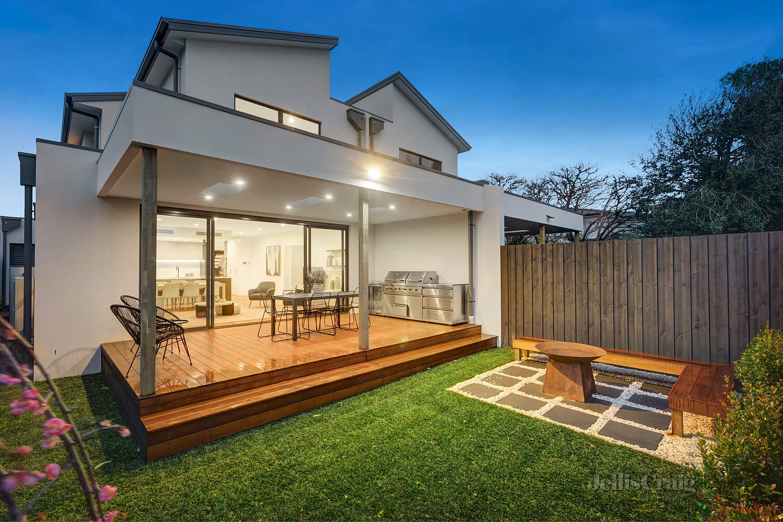 27B Atkinson Street, Bentleigh image 9