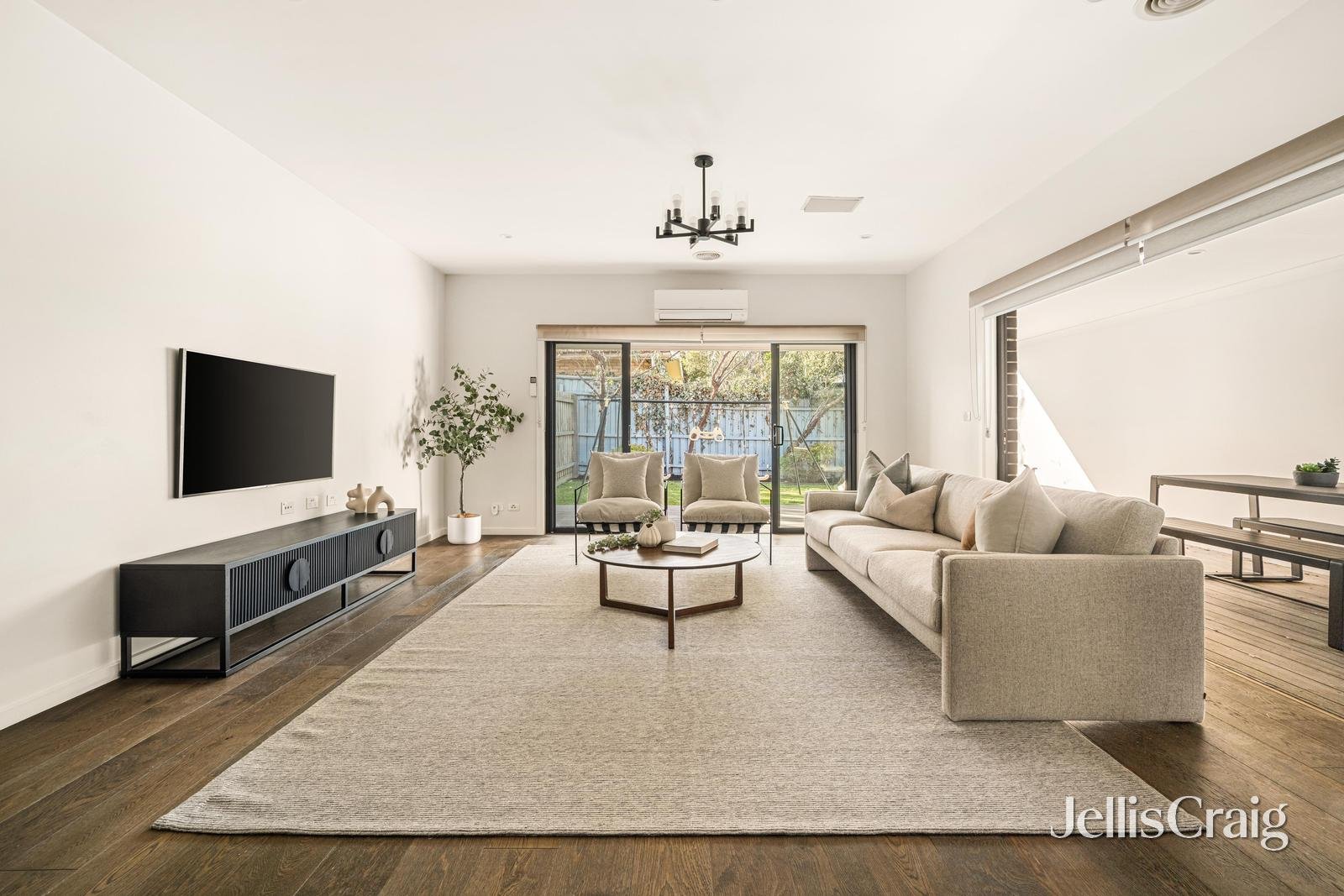 27B Follett Road, Cheltenham image 2