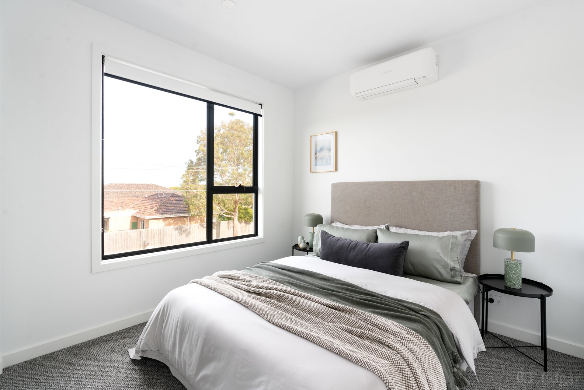 Property Gallery Thumbnail 17