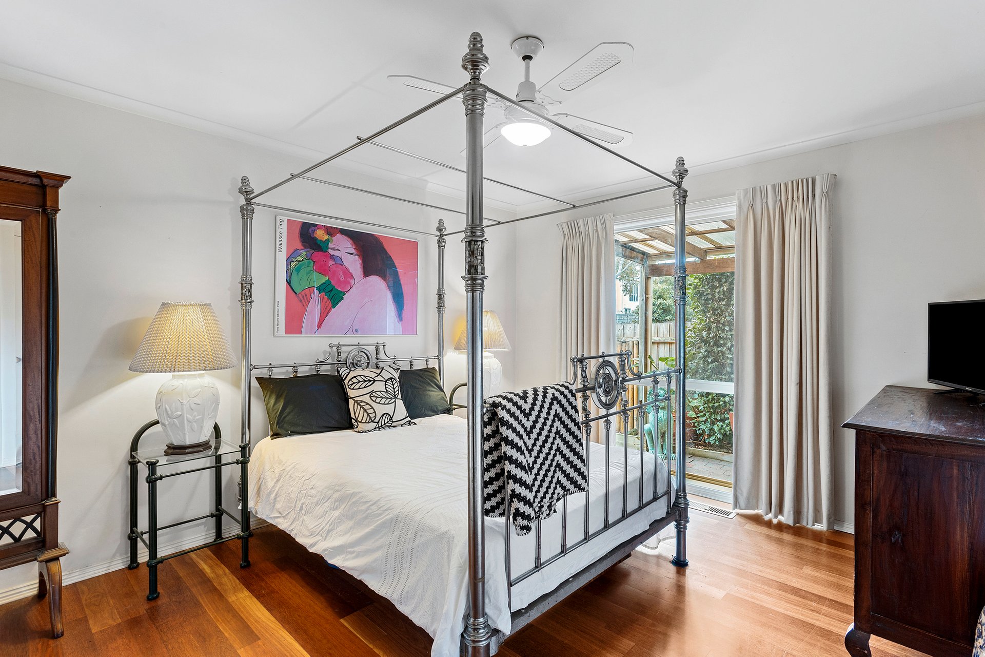 Property Gallery Thumbnail 3